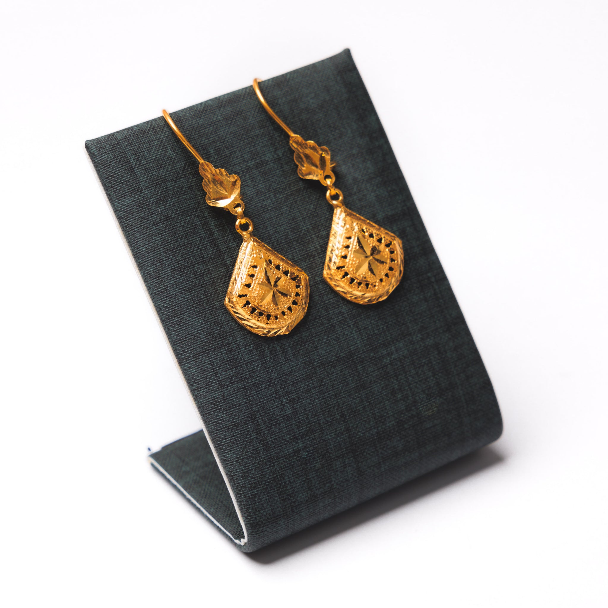 أقراط الصب (D10) - Silver 925 و Gold Plated