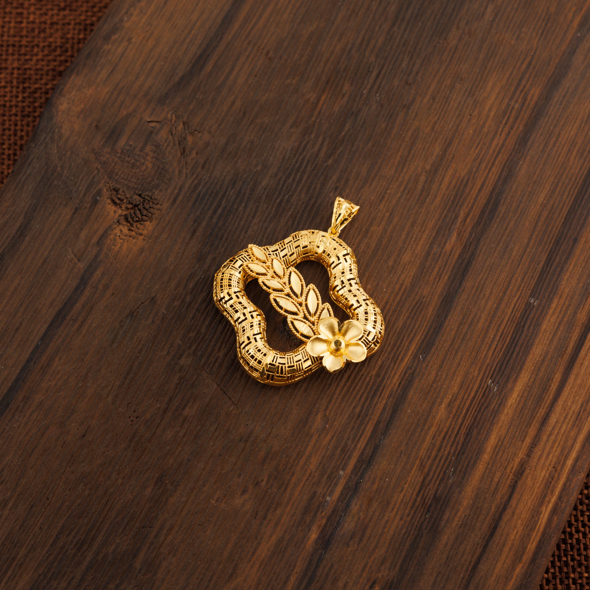 RP Pendants (D46) - Silver 925 & Gold Plated