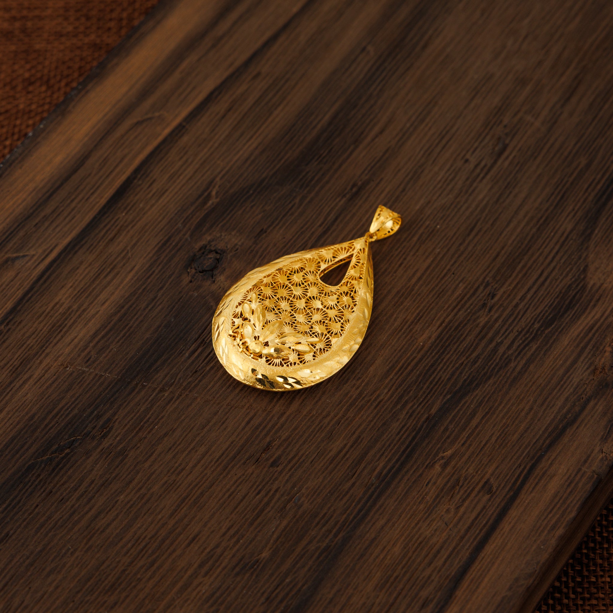 RP Pendants (D76) - Silver 925 & Gold Plated