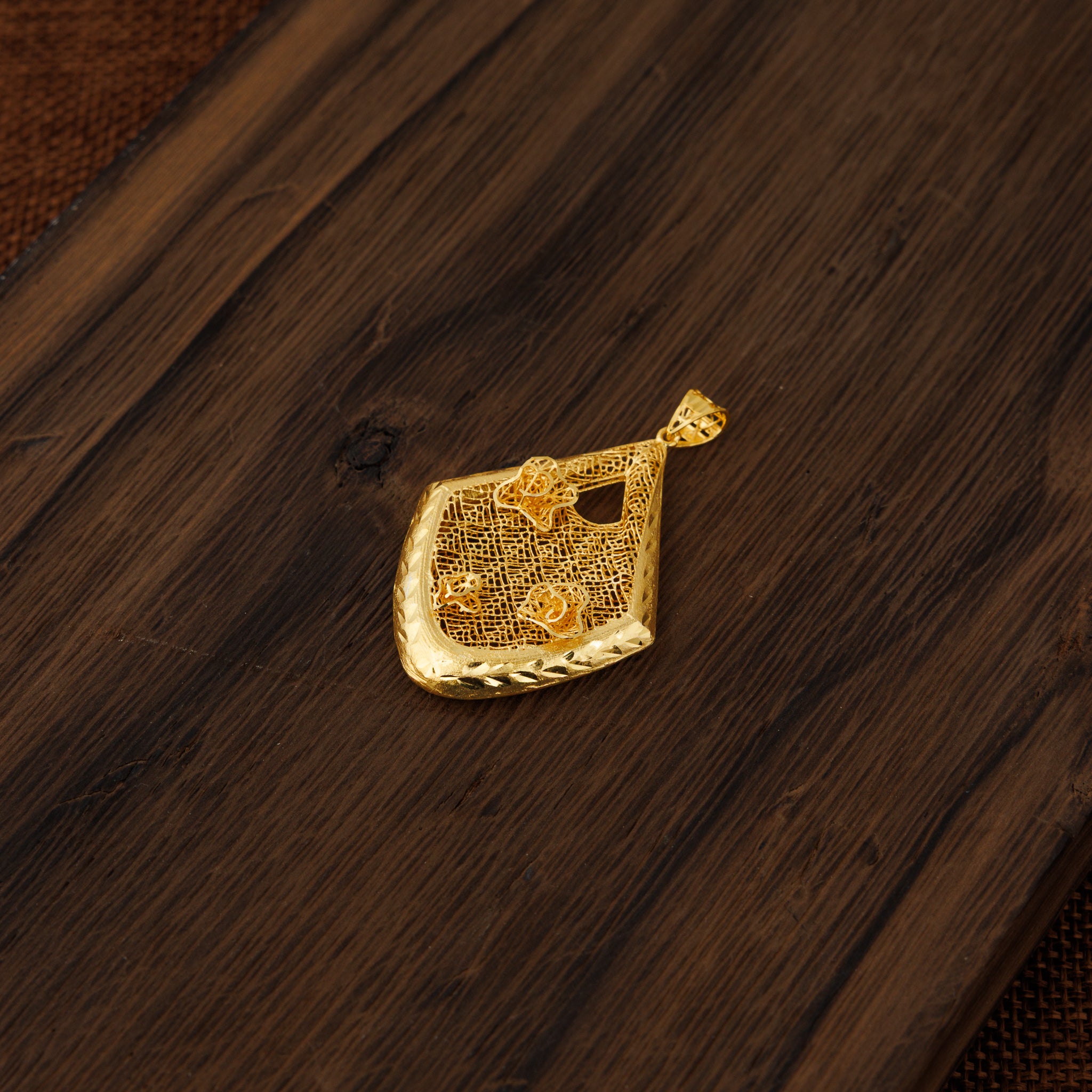 RP Pendants (D75) - Silver 925 & Gold Plated