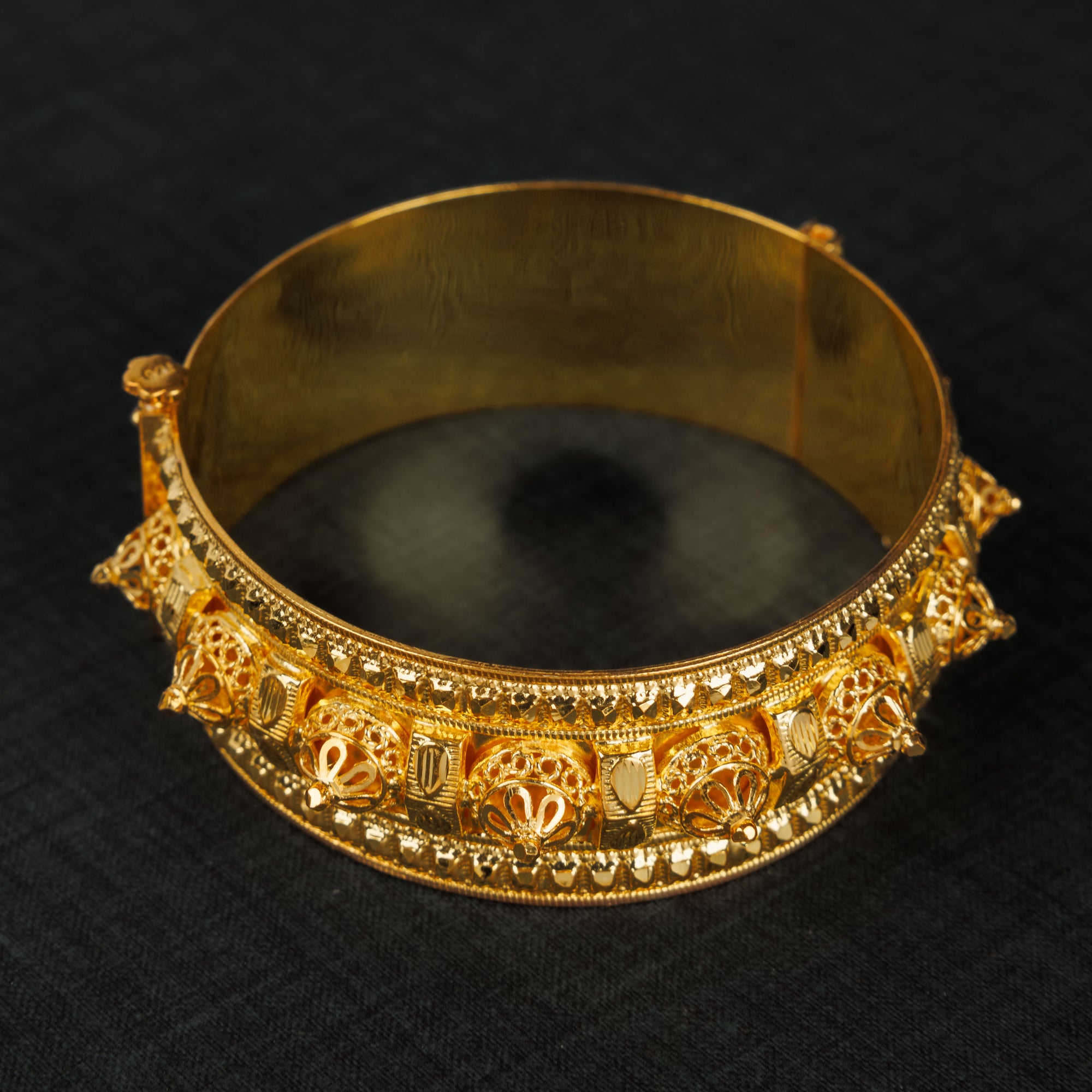 Mushawak Bangle (D52) - Silver 925 & Gold Plated