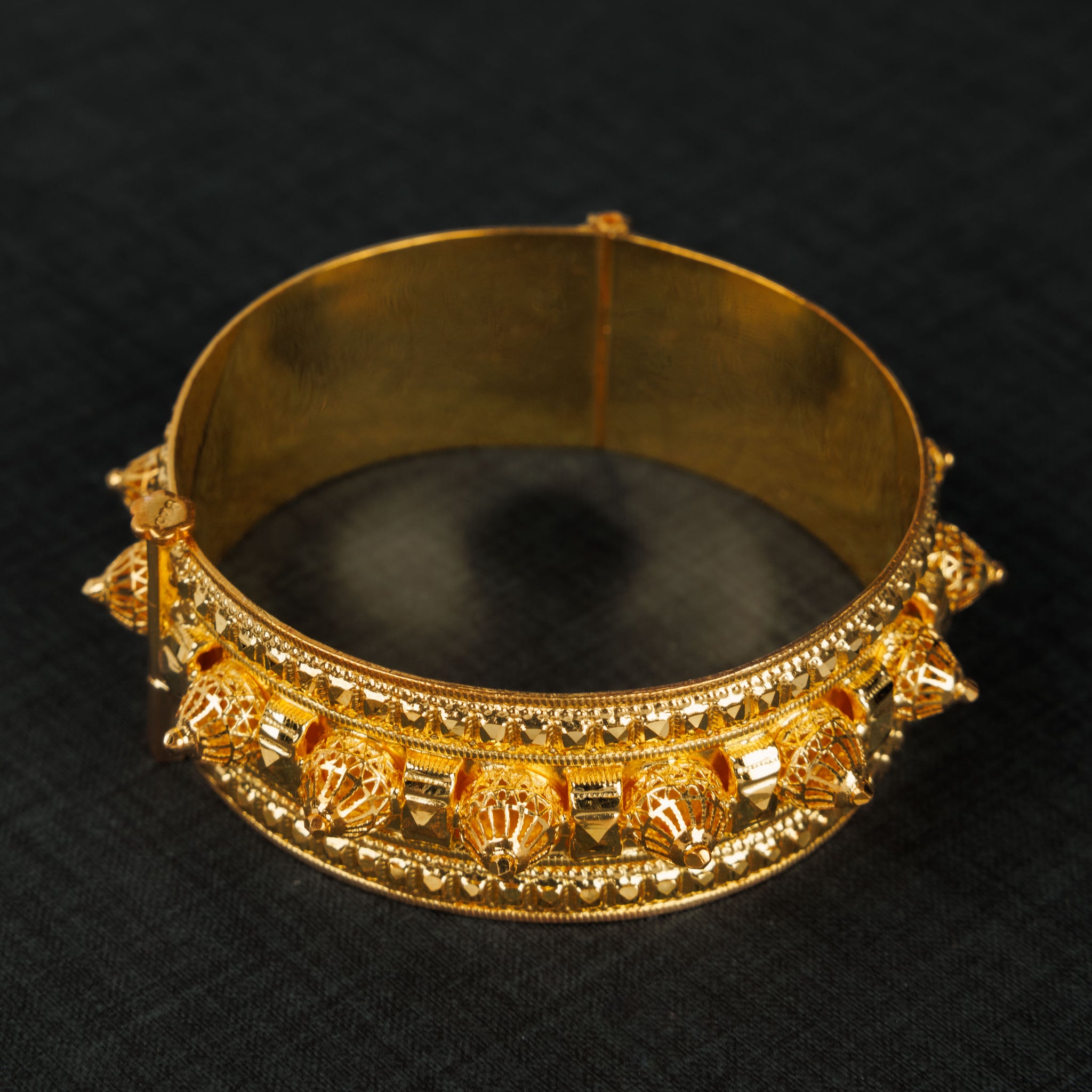 Mushawak Bangle (D53) - Silver 925 & Gold Plated