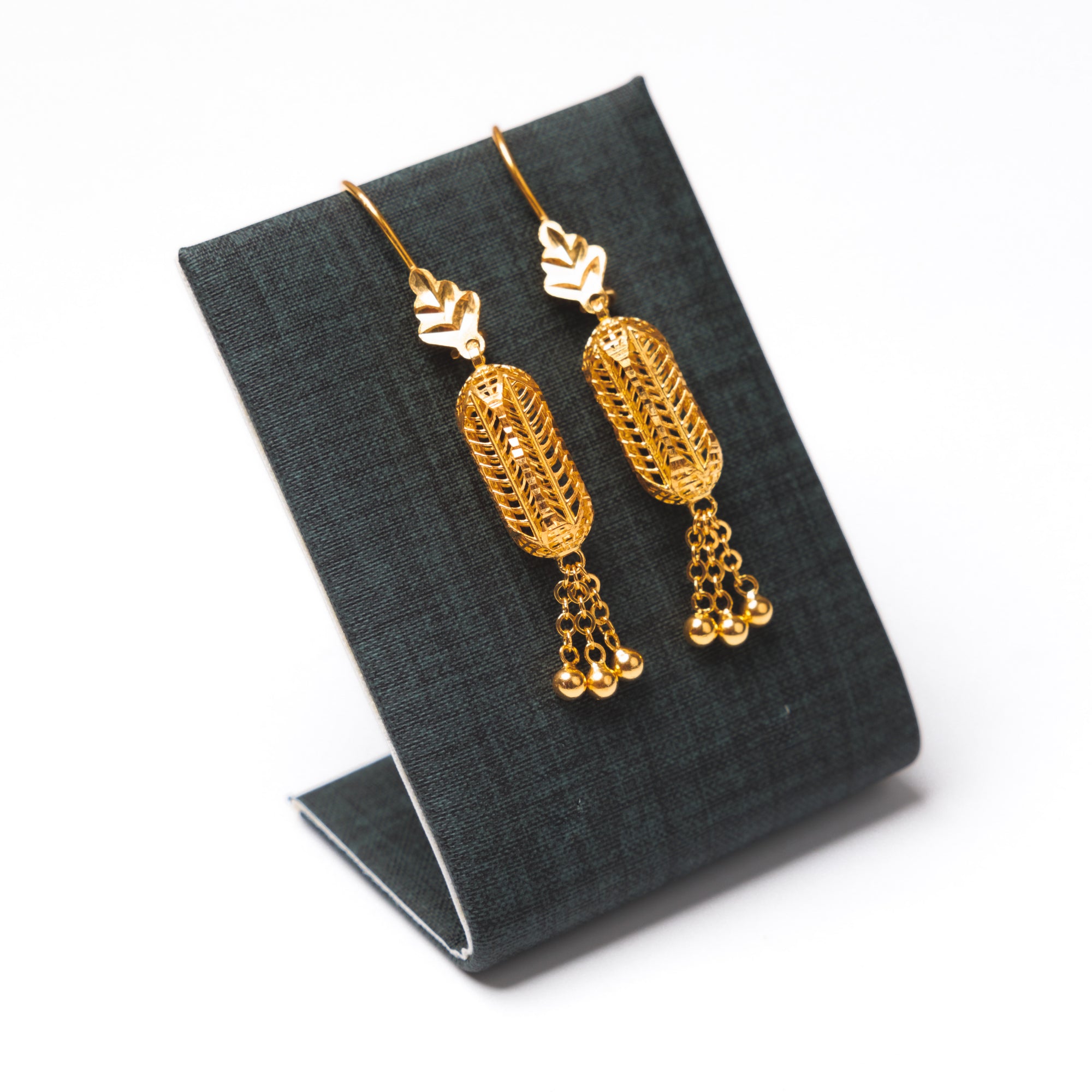 أقراط على شكل برميل (D11) - Silver 925 و Gold Plated