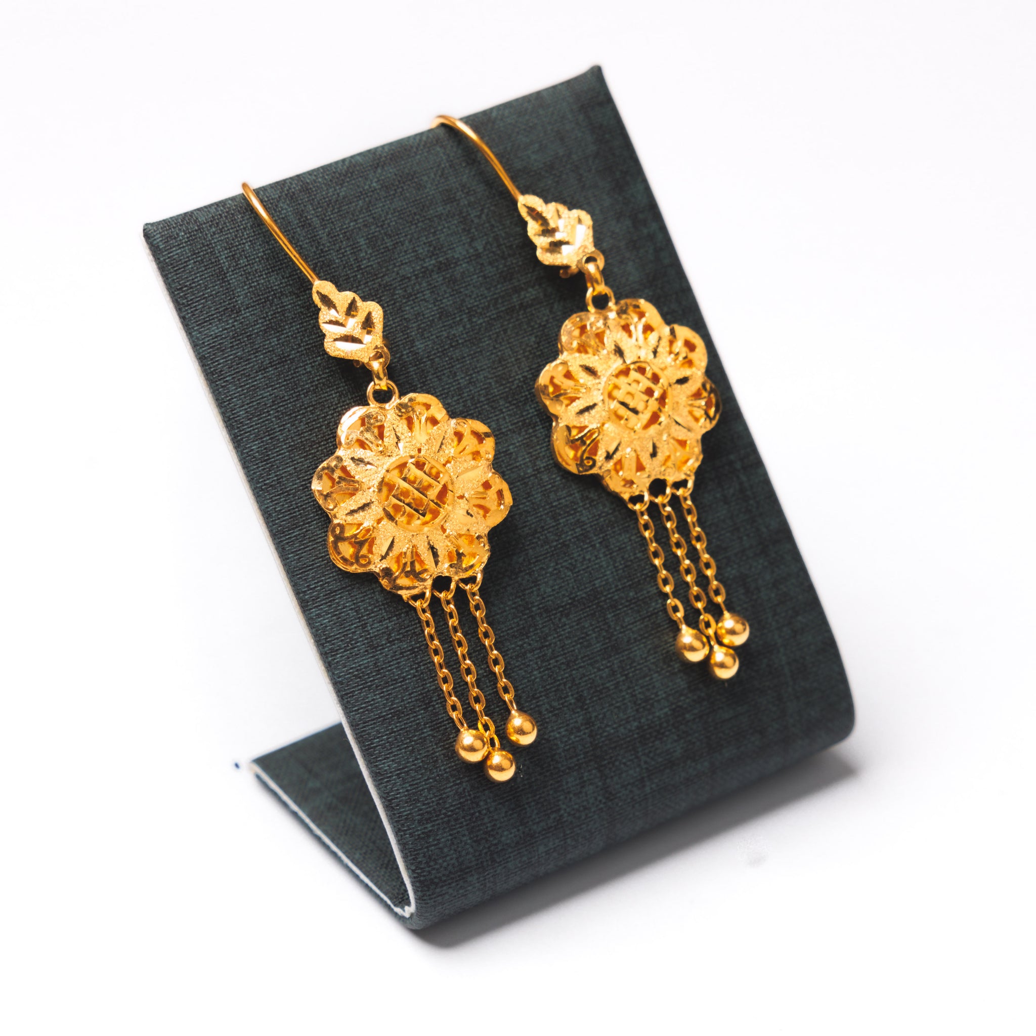 أقراط الصب (D24) - Silver 925 و Gold Plated
