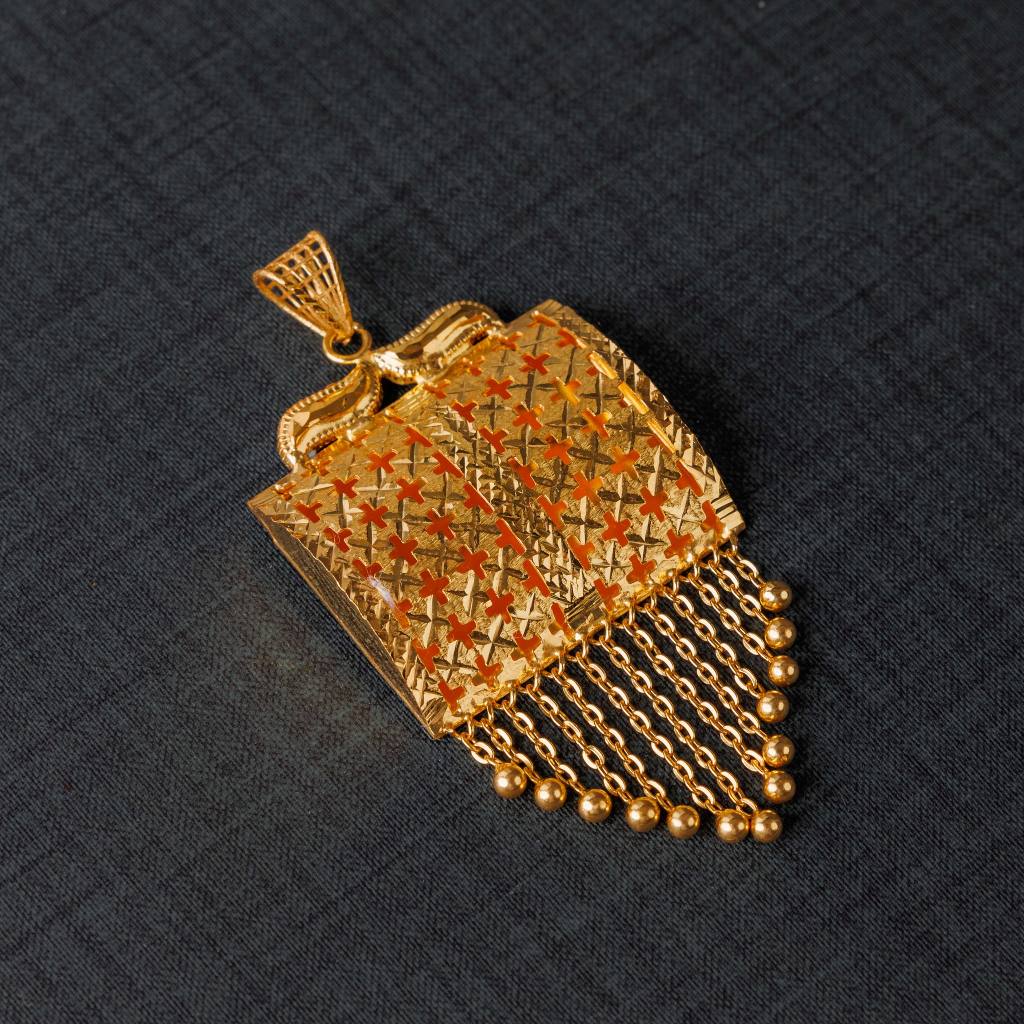 قلادة مربعة (D11) - Silver 925 و Gold Plated