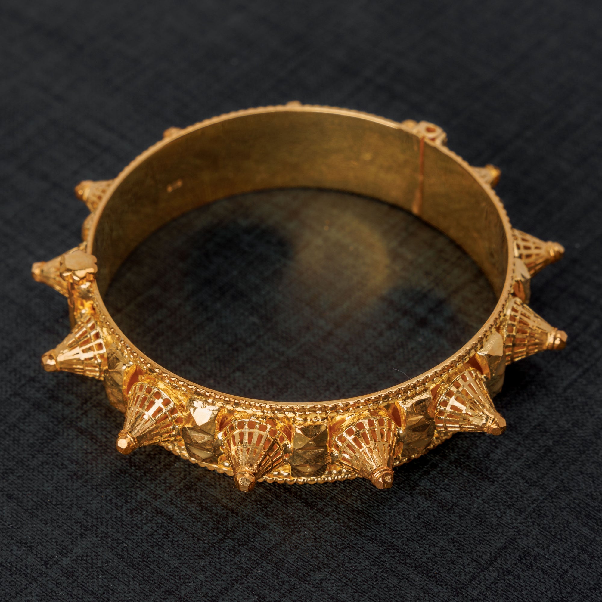 Thin Mushawak Bangle (D3) - Silver 925 & Gold Plated