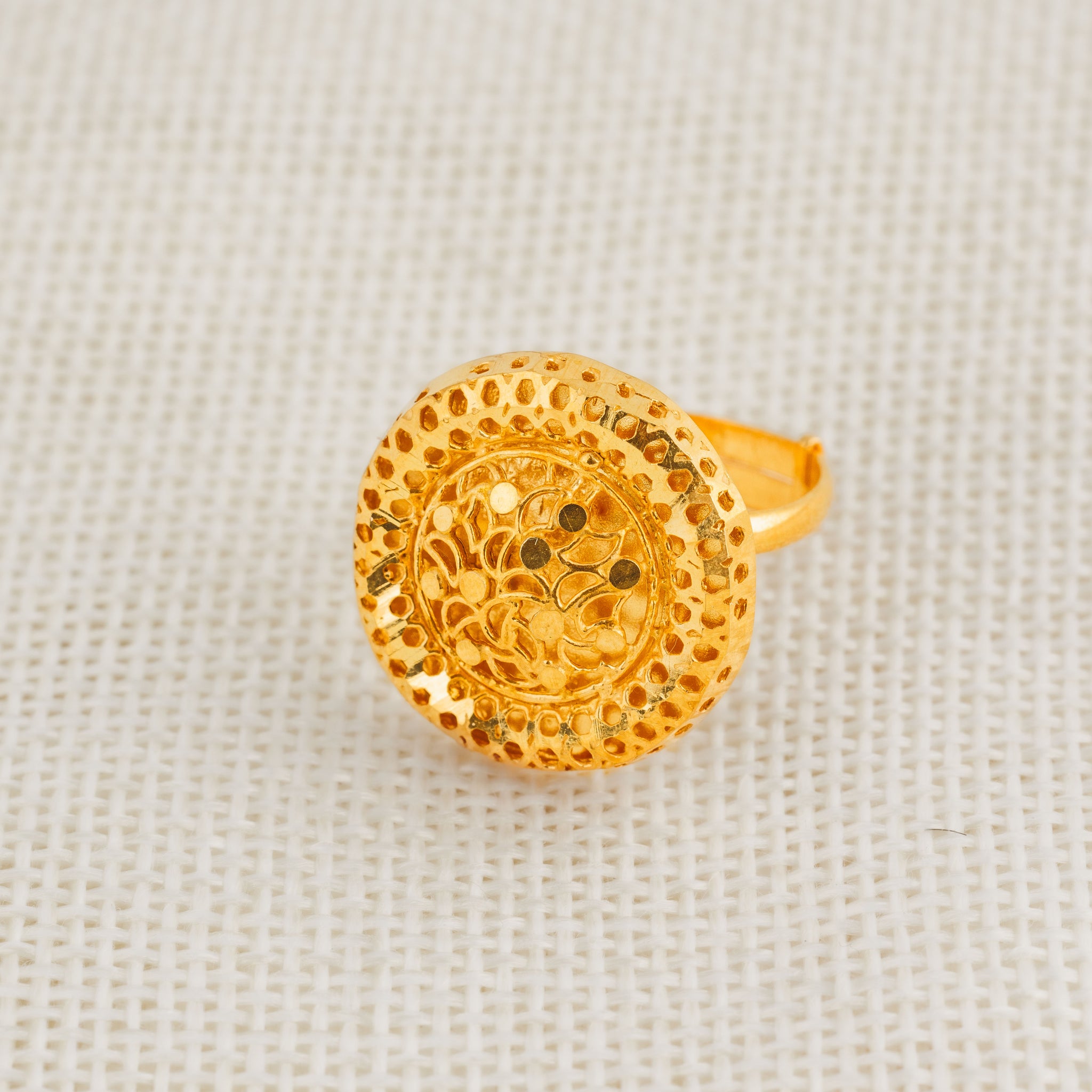 Traditional Casting Ring (D7) - Silver 925 & Gold Plated