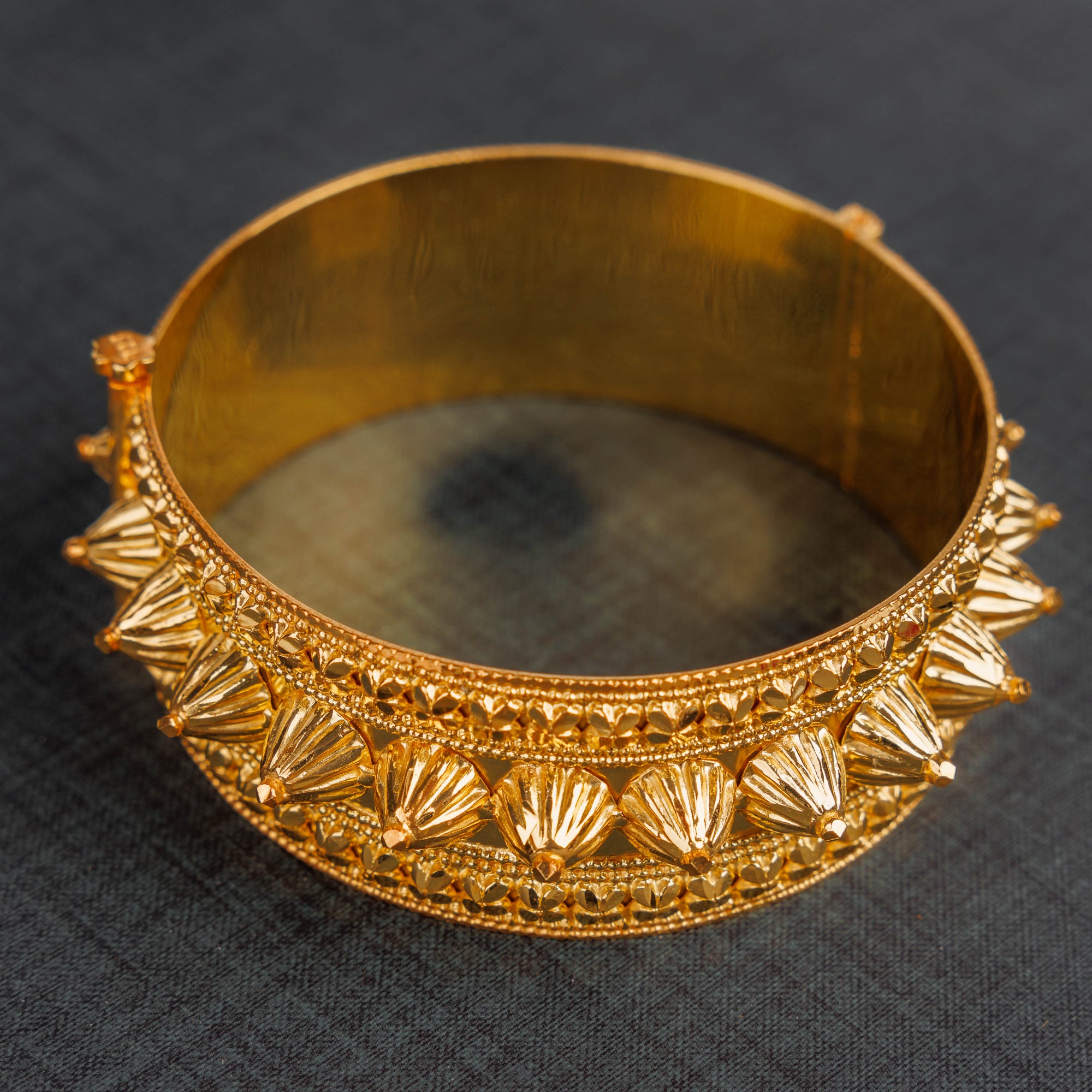 Mushawak Bangle (D6) - Silver 925 & Gold Plated