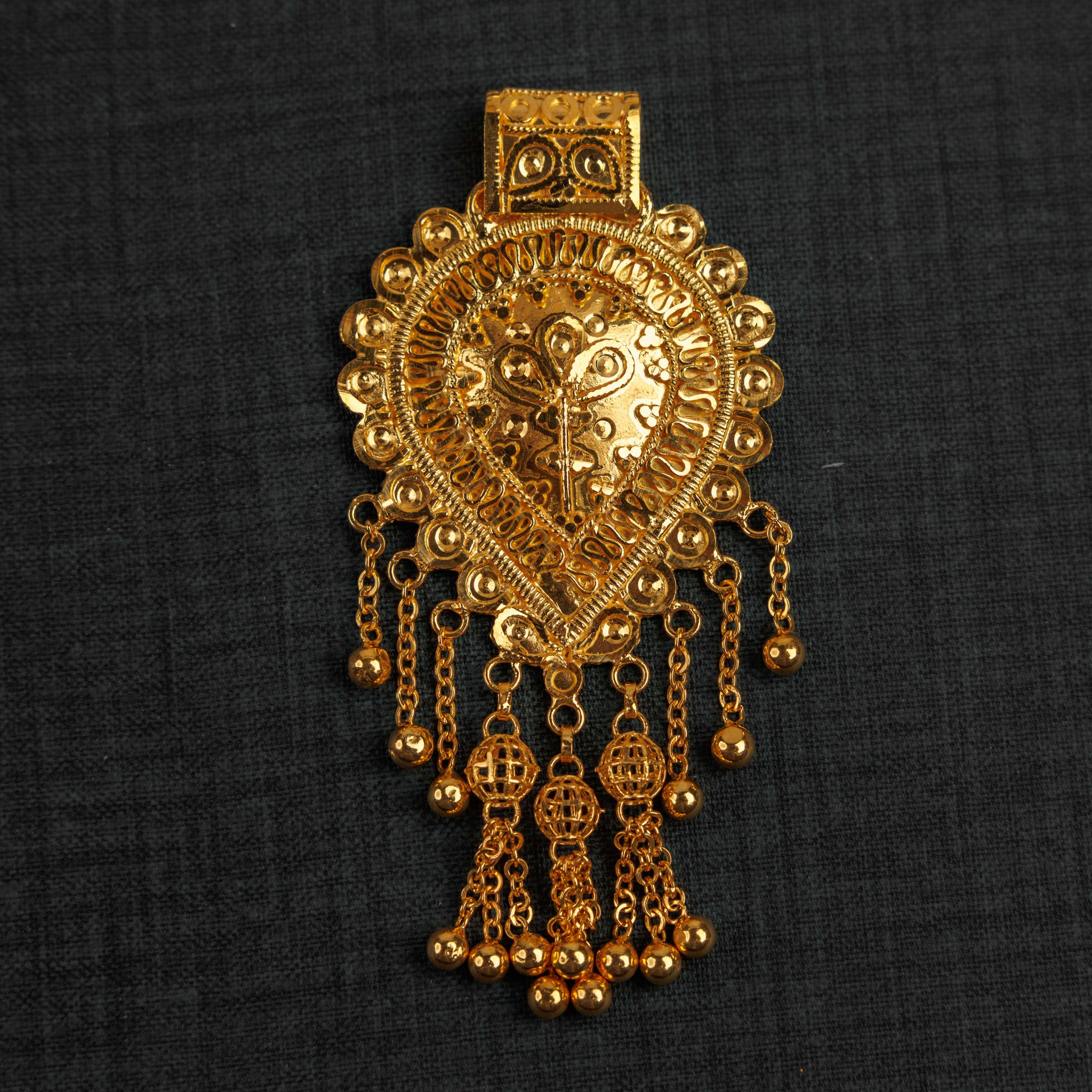 المعلقات التقليدية (D18) - Silver 925 و Gold Plated