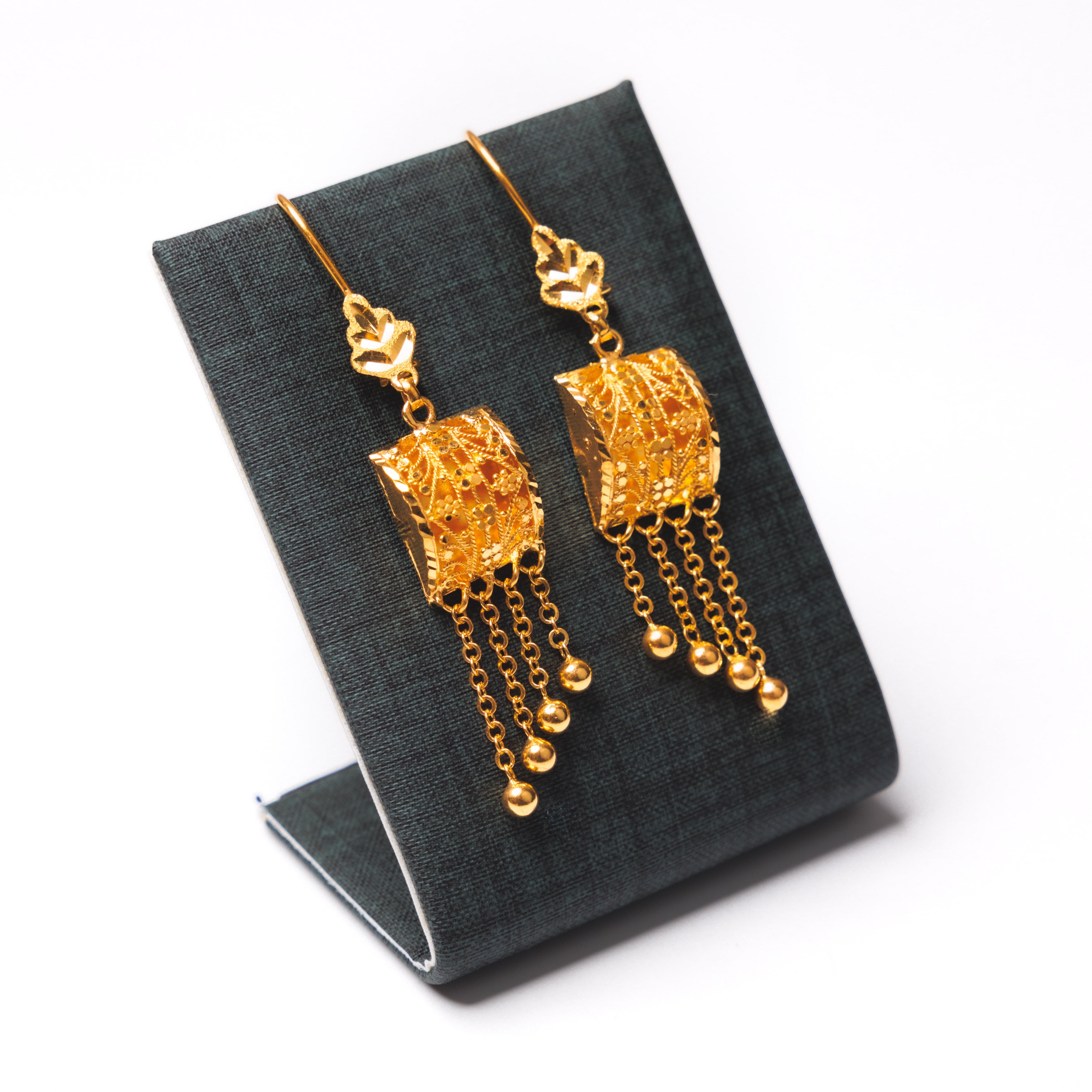 أقراط مربعة (D3) - Silver 925 و Gold Plated