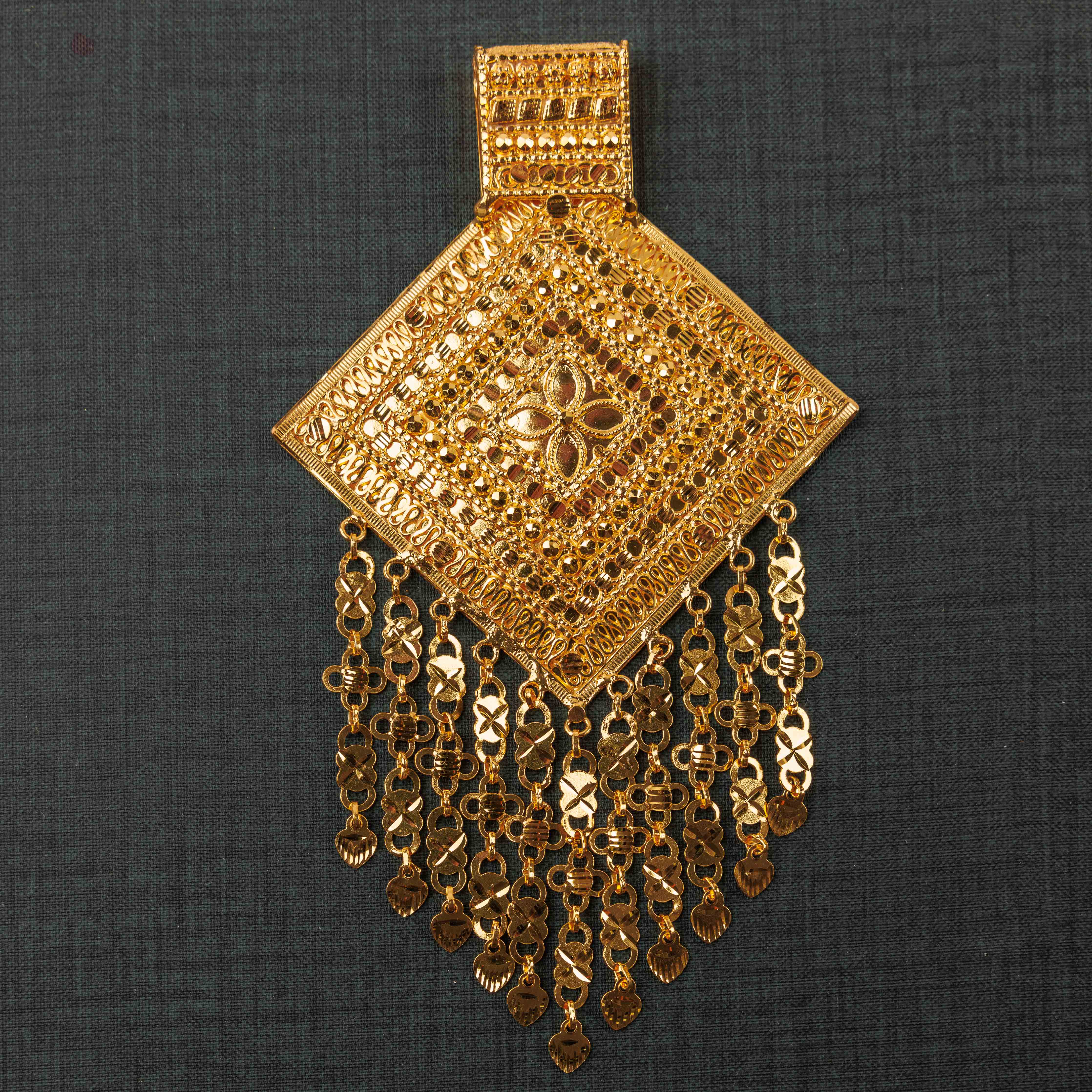 المعلقات التقليدية (D11) - Silver 925 $ مطلي بالذهب