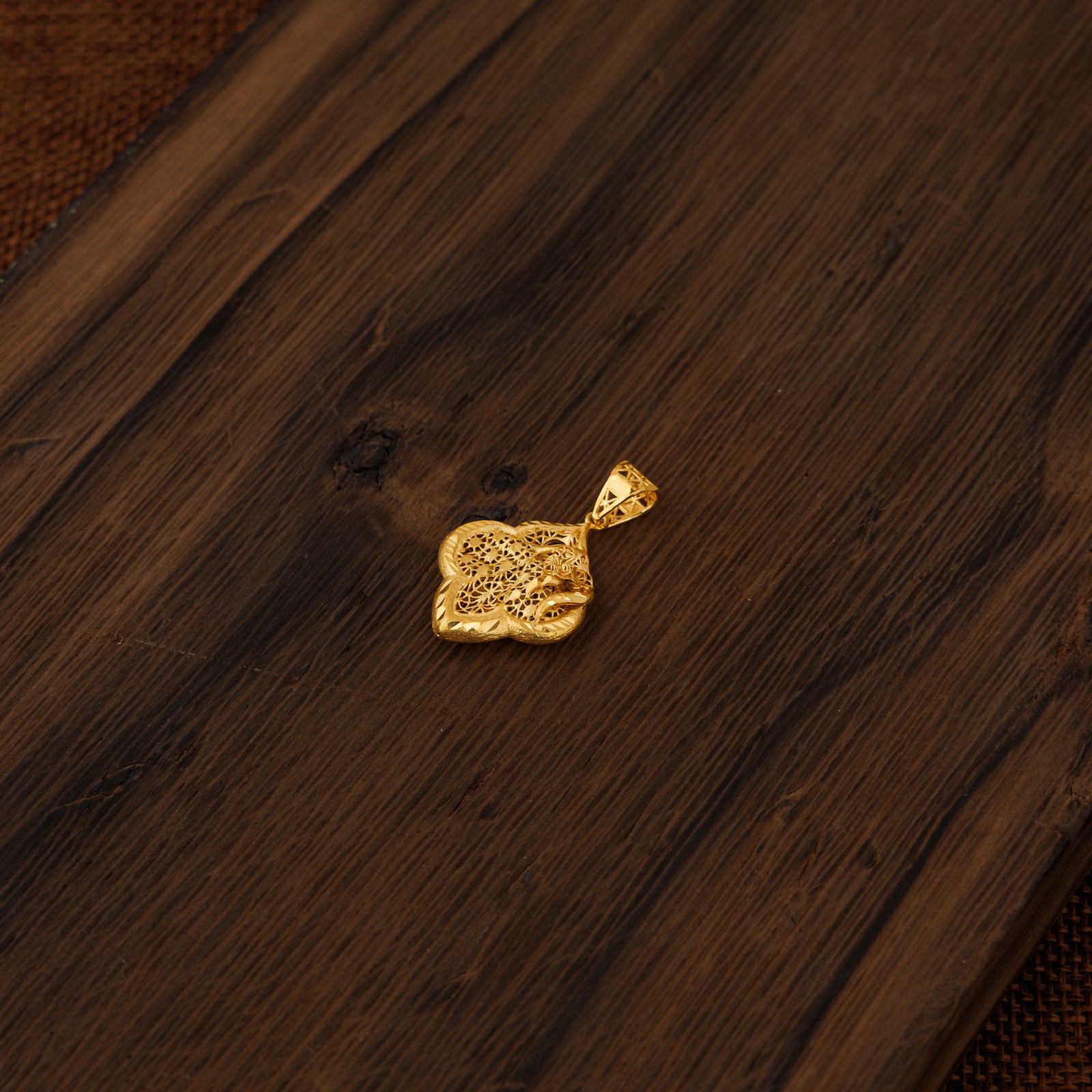 Kid's Casting Pendants (D20) - Silver 925 & Gold Plated