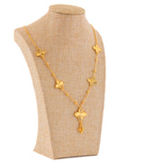 قلادة بتلات ذهبية - فضة 925 ومطلية بالذهب