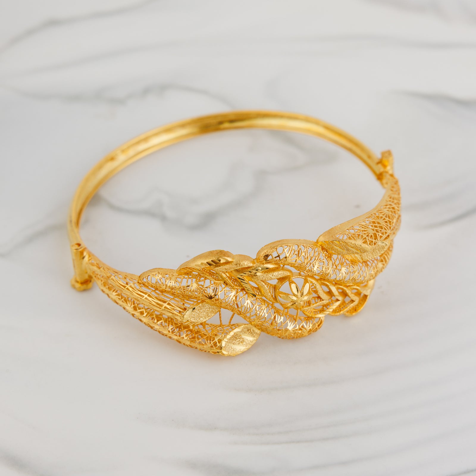 RP Cuff Bracelet With Lock (D11) - Silver 925
