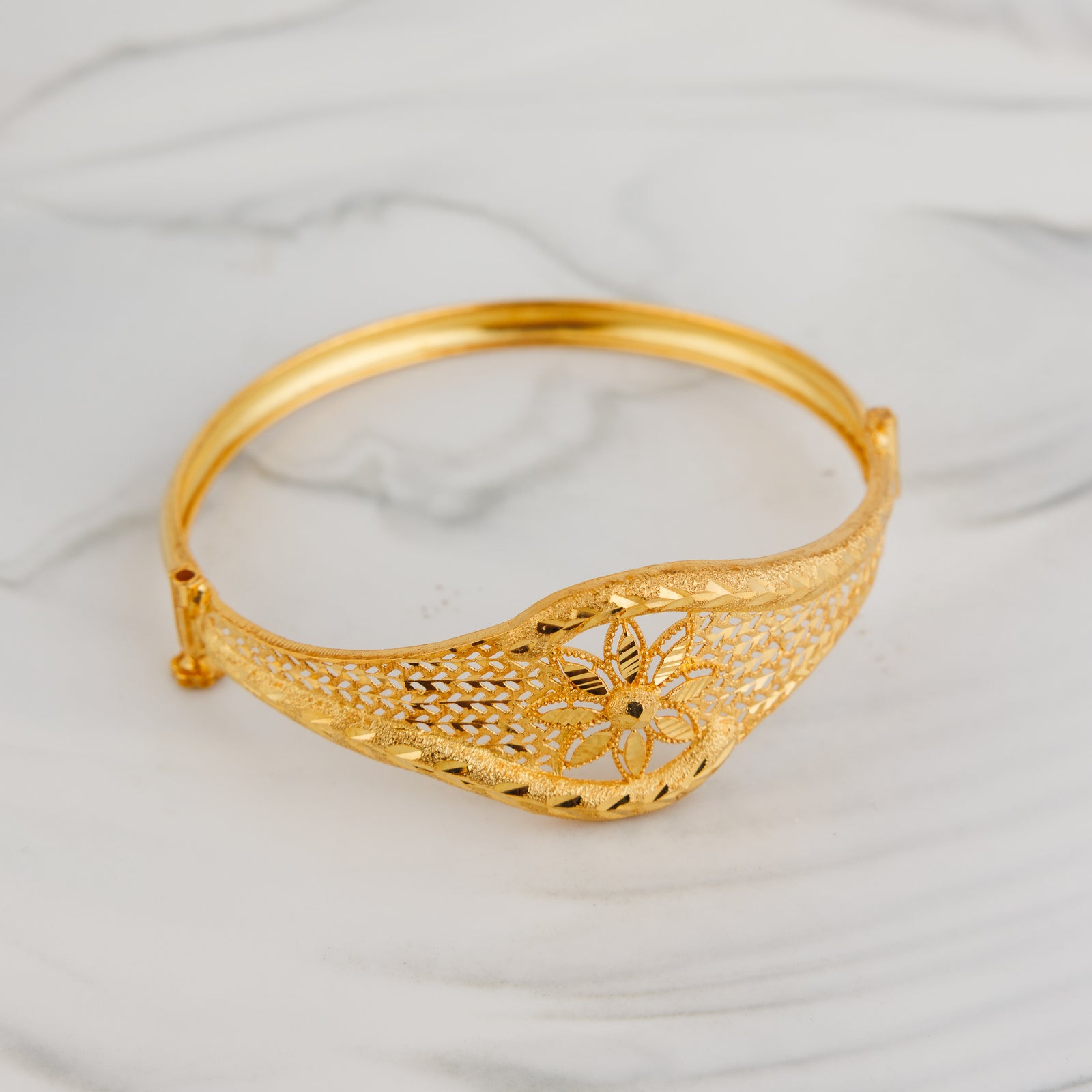 RP Cuff Bracelet With Lock (D6) - Silver 925