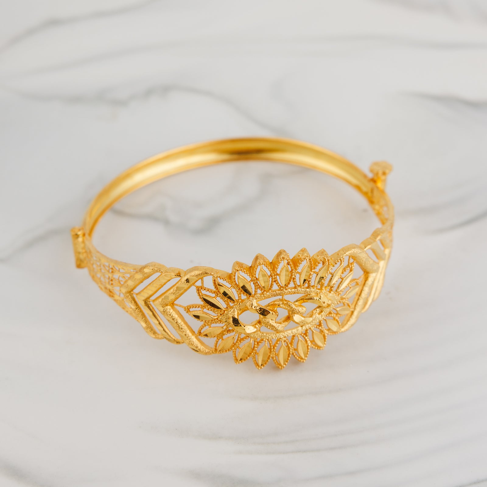 RP Cuff Bracelet With Lock (D8) - Silver 925