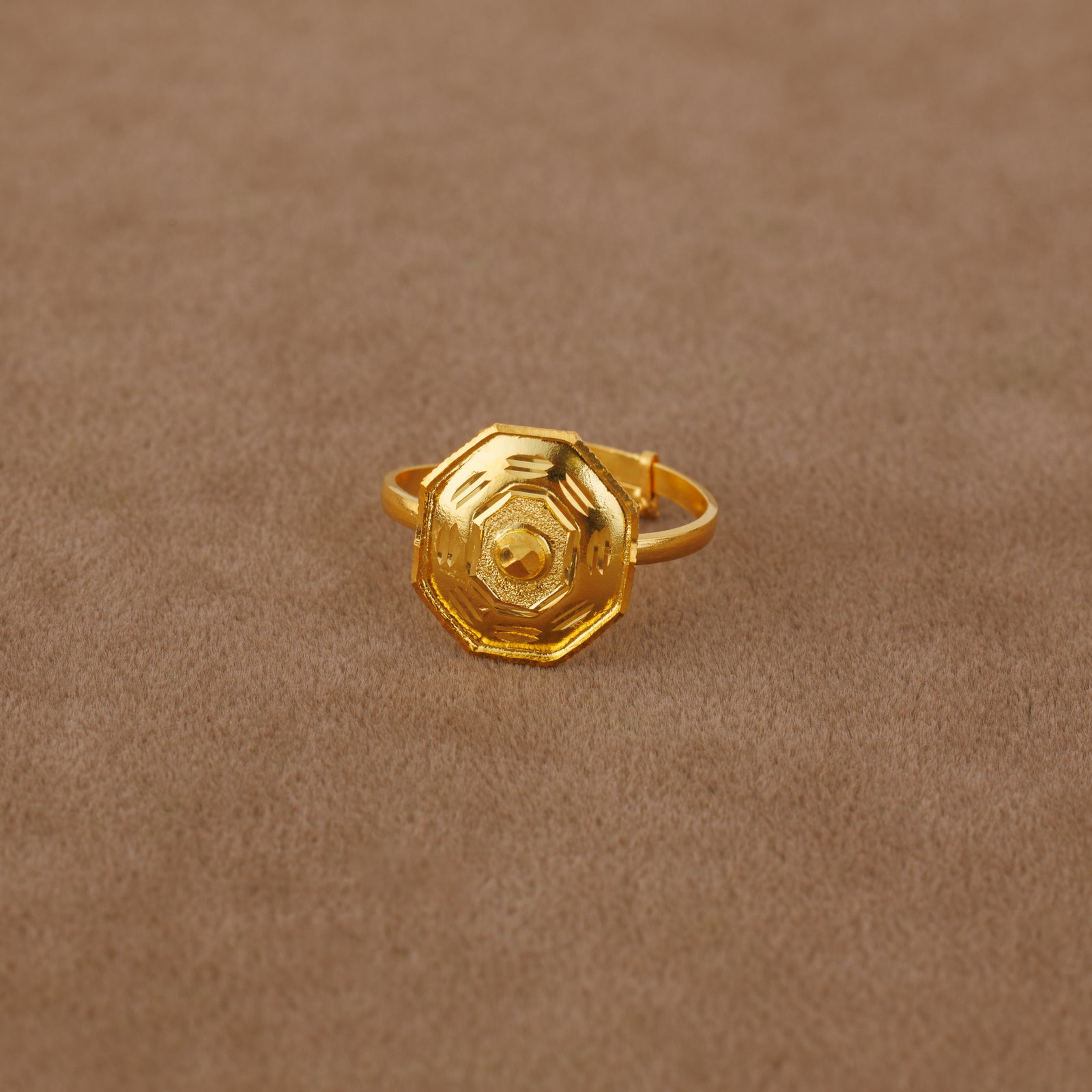 Traditional Stamp Ring (D8) - Silver 925 & Gold Plated
