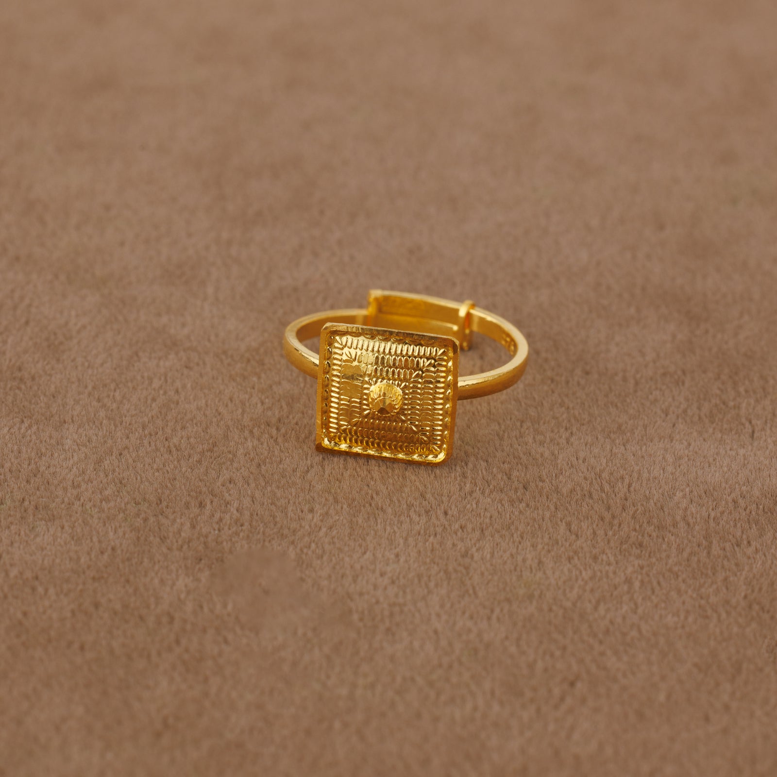 Traditional Stamp Ring (D1) - Silver 925 & Gold Plated