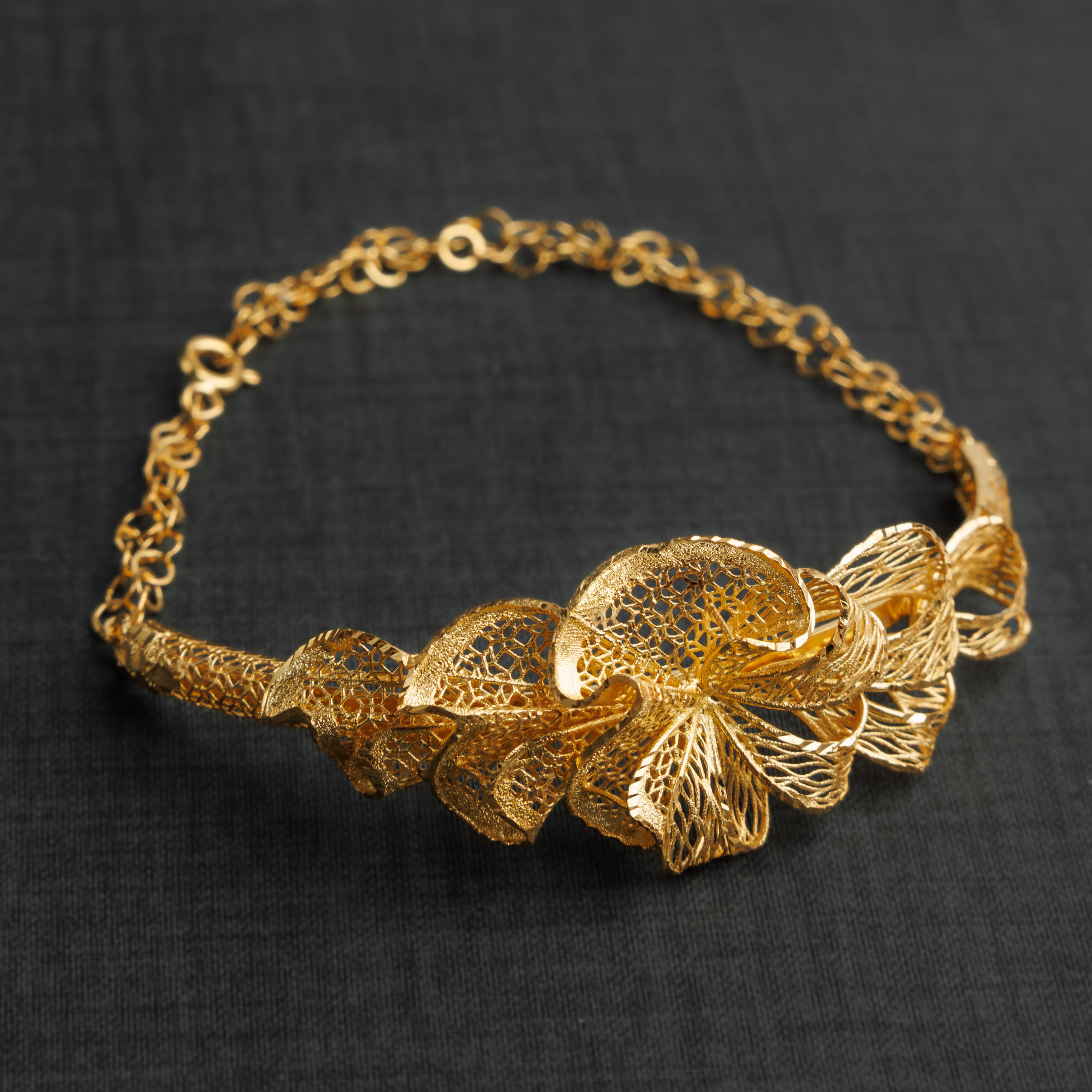 سوار نصف ثلاثي الأبعاد (D9) - Silver 925 و Gold Plated