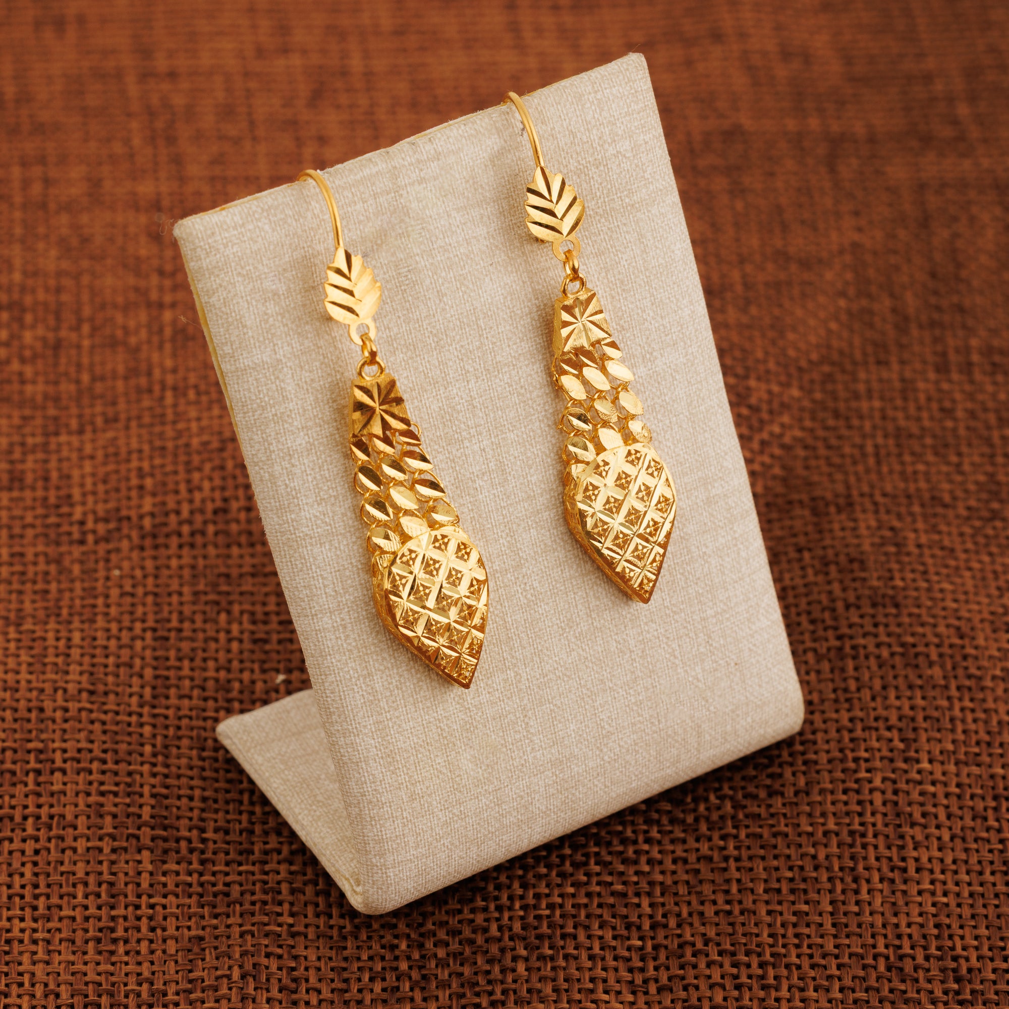 Casting Earrings (D75) - Silver 925 & Gold Plated