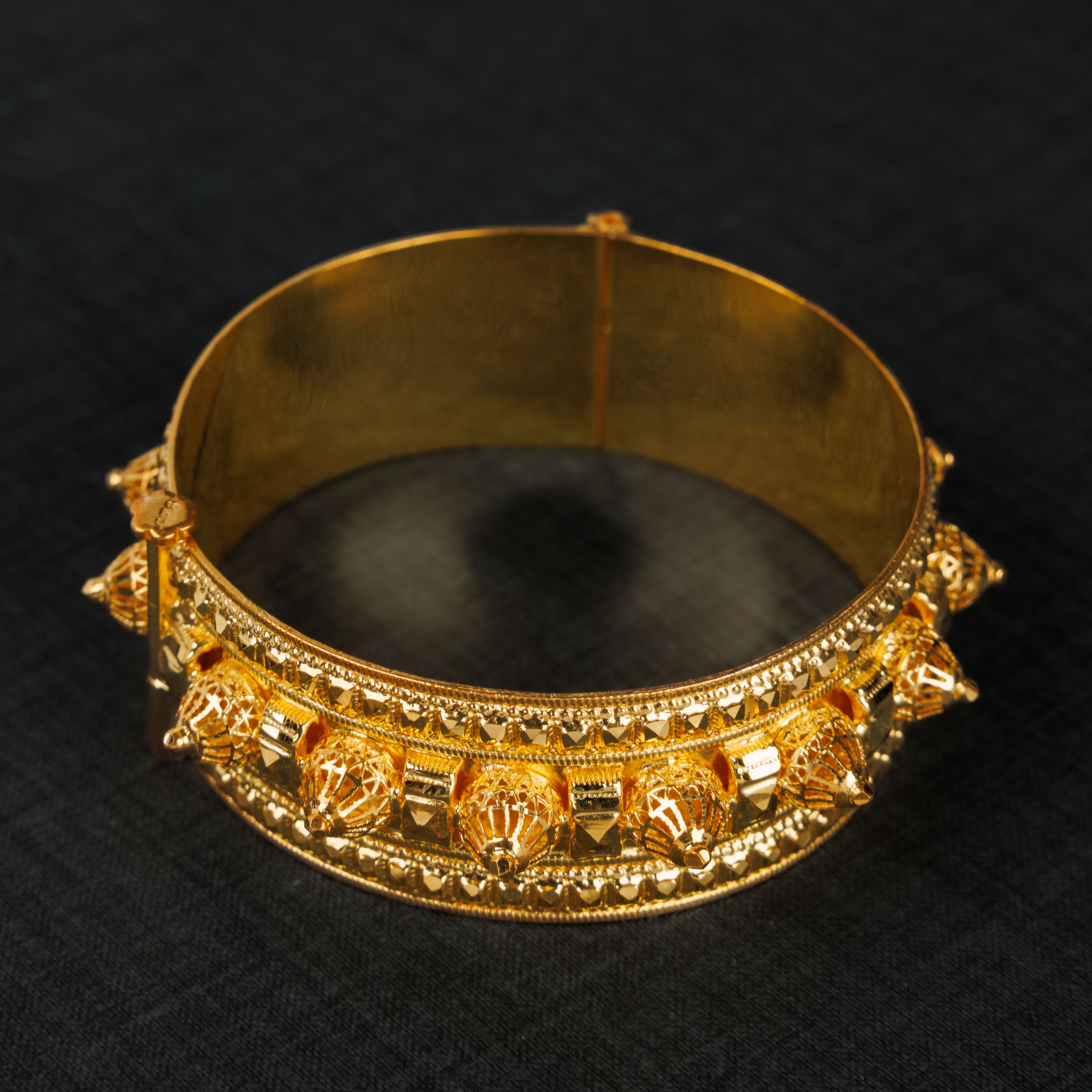 Mushawak Bangle (D53) - Silver 925 و Gold Plated