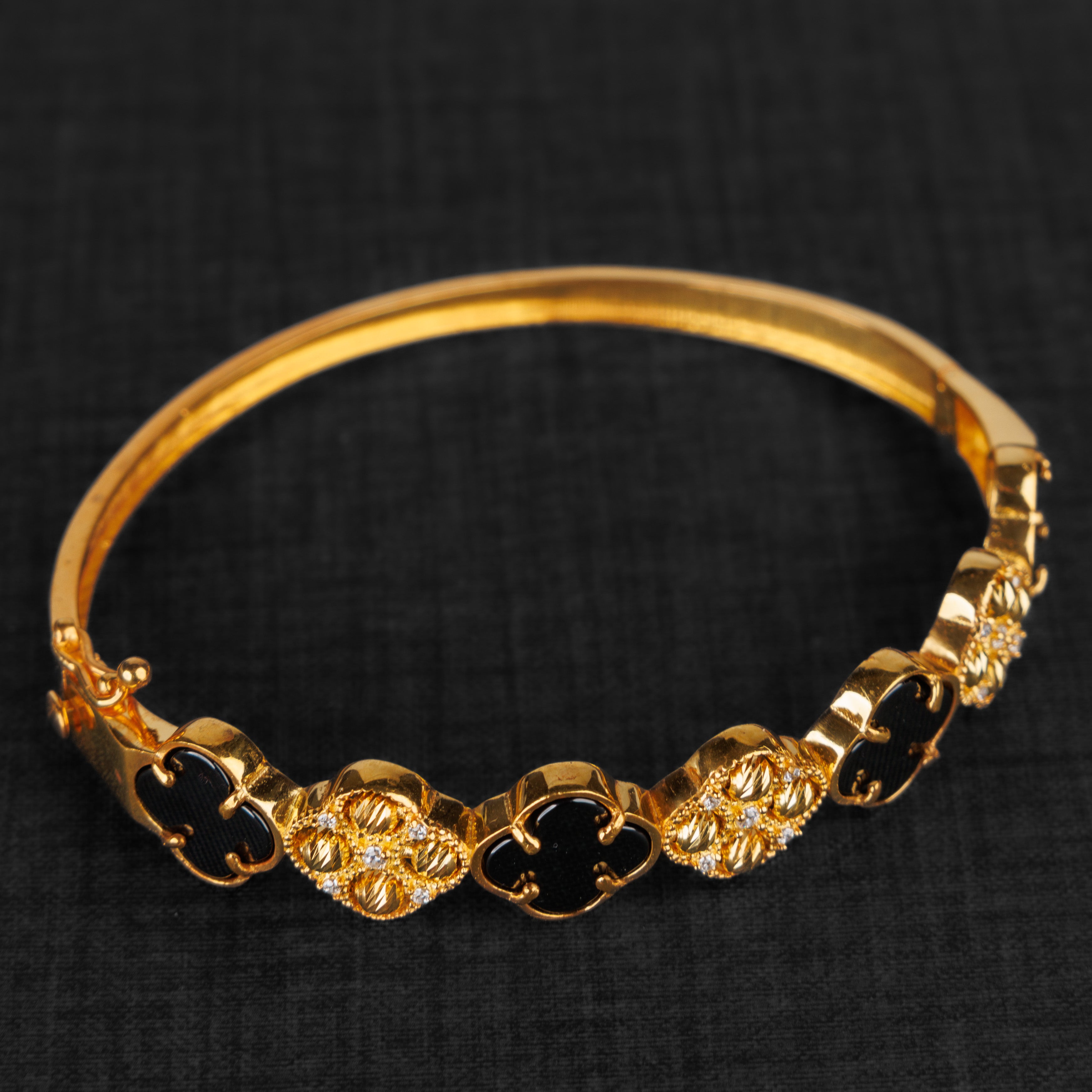 سوار الكفة متعدد الألوان (D19) - Silver 925 و Gold Plated