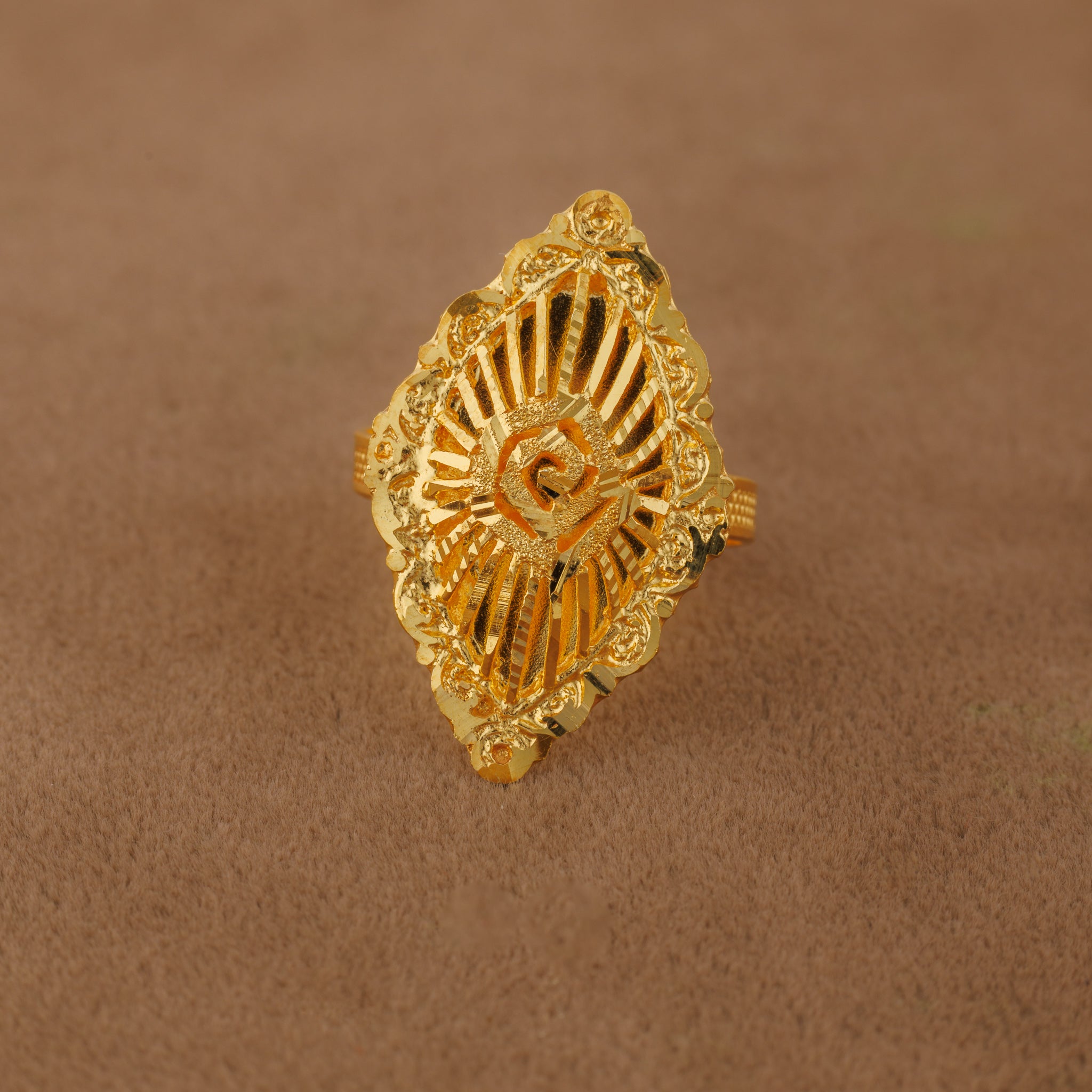 Traditional Ring (D52) - Silver 925 & Gold Plated