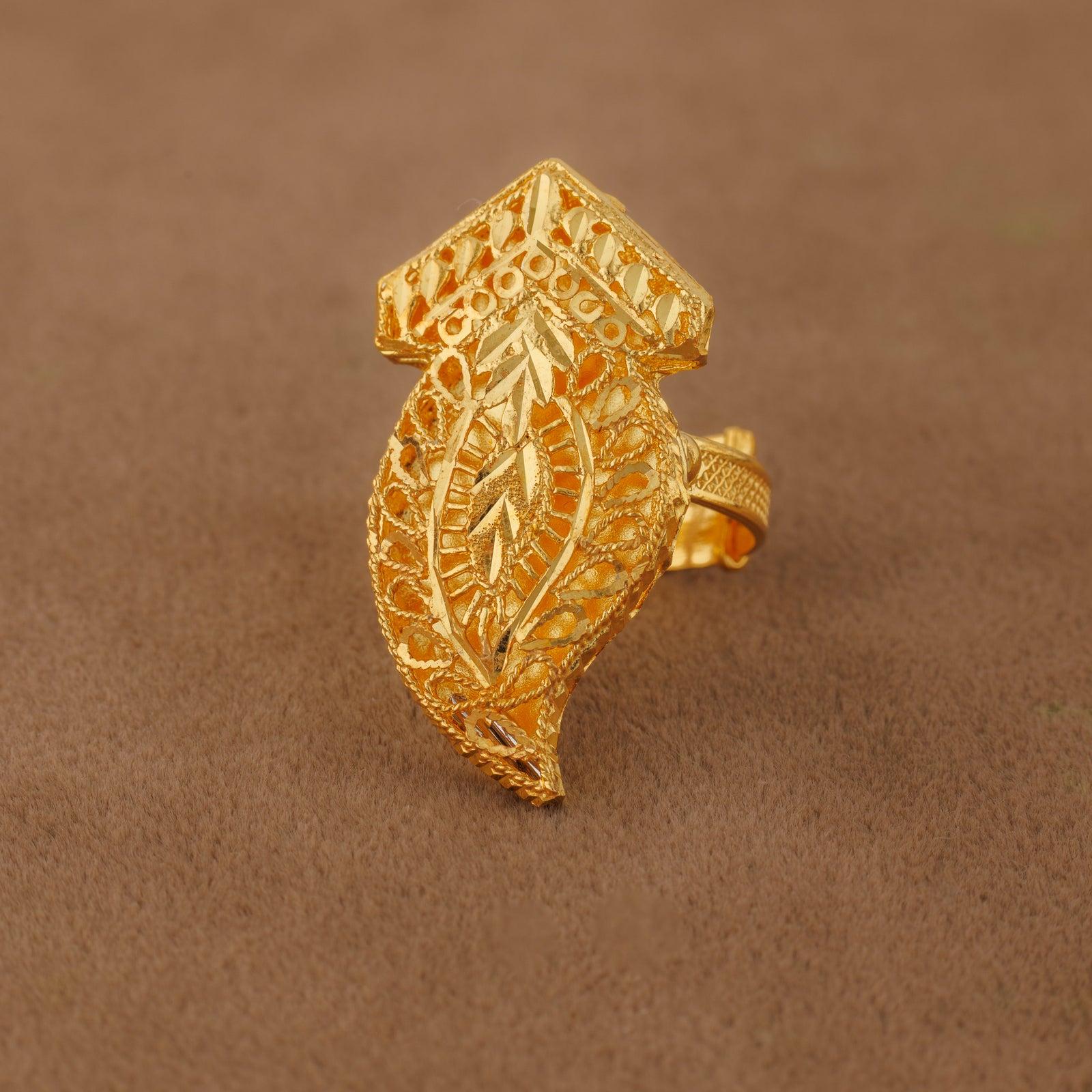 Traditional Ring (D69) - Silver 925 & Gold Plated