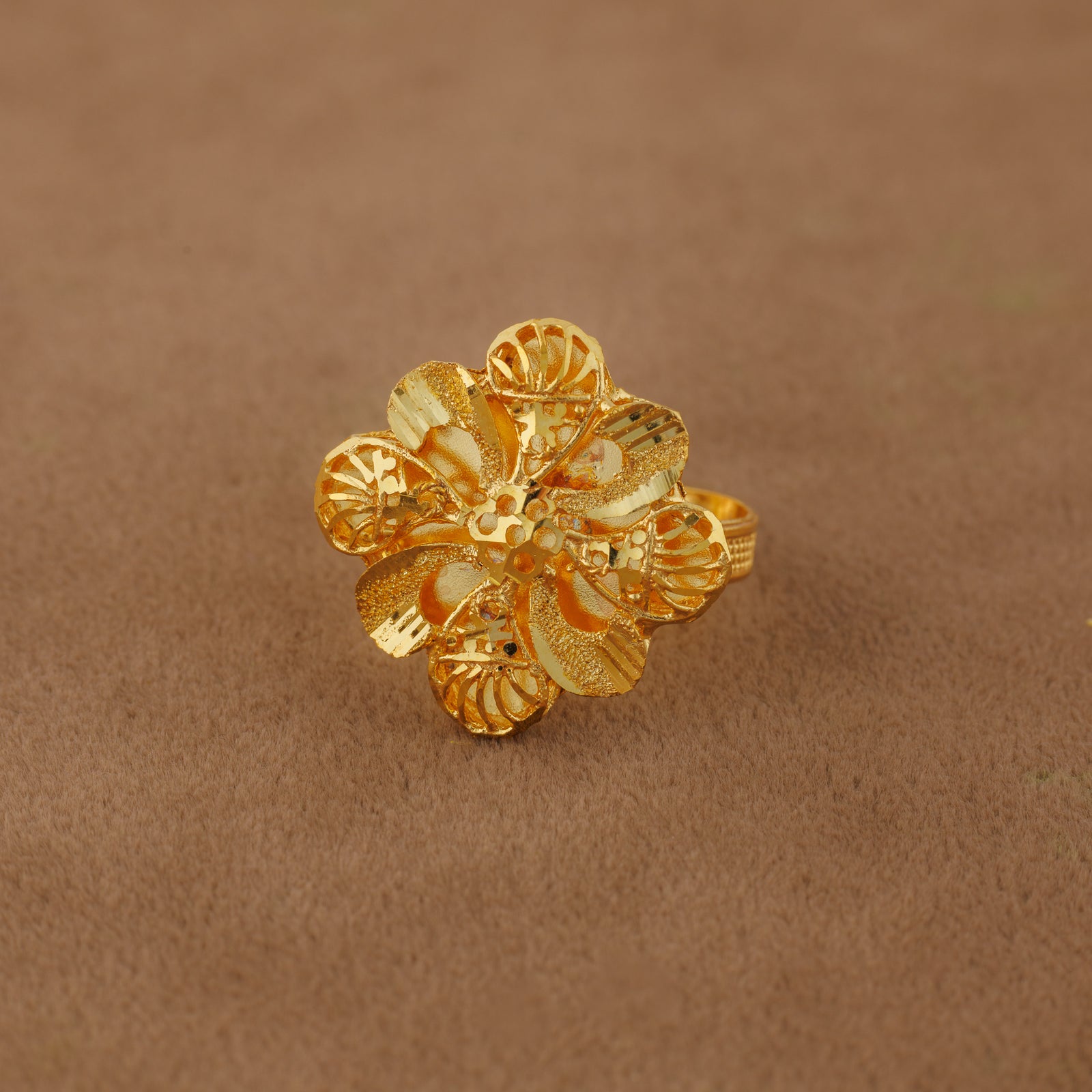 Traditional Ring (D90) - Silver 925 & Gold Plated