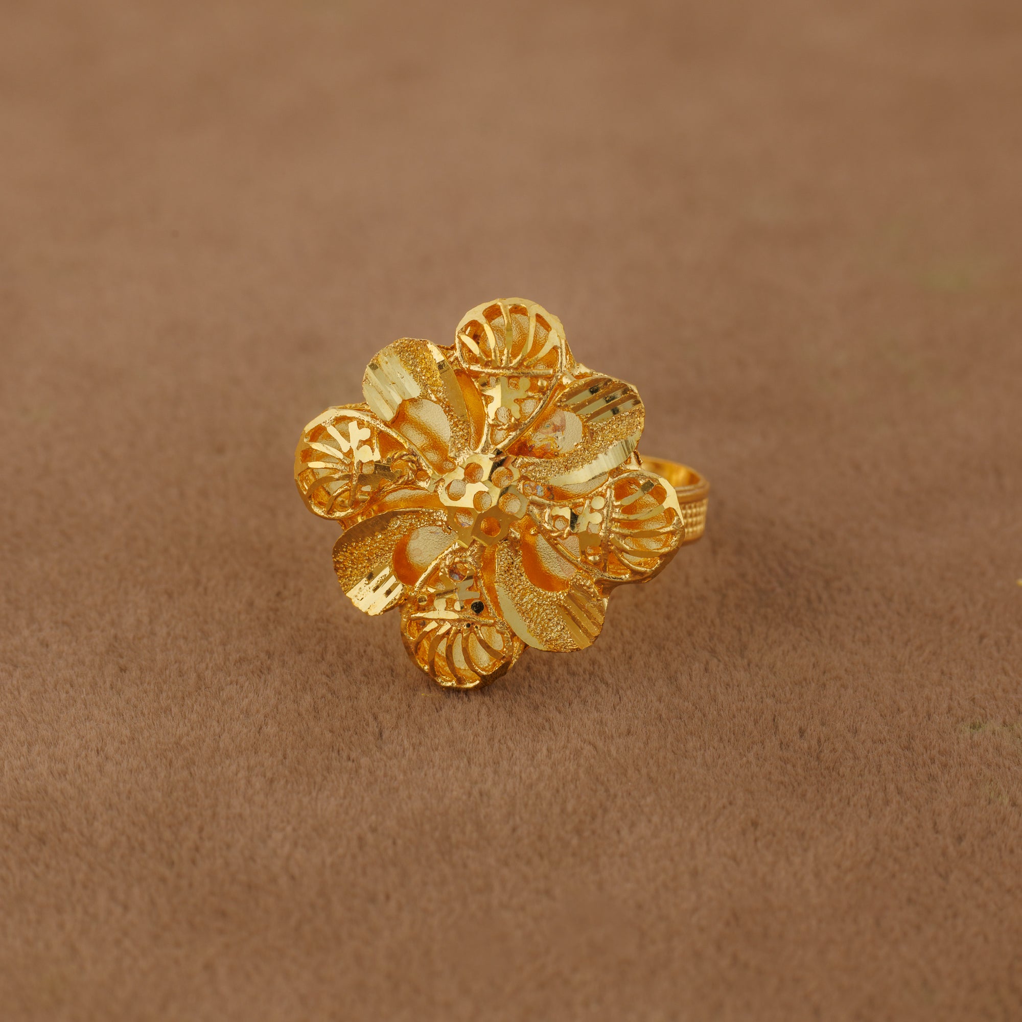 الخاتم التقليدي (D90) - Silver 925 و Gold Plated