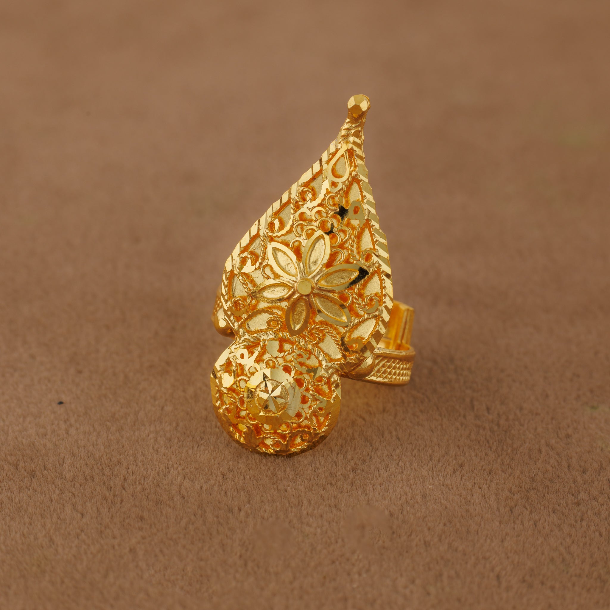 RP Shawahid Ring (D16) - Silver 925 و Gold Plated