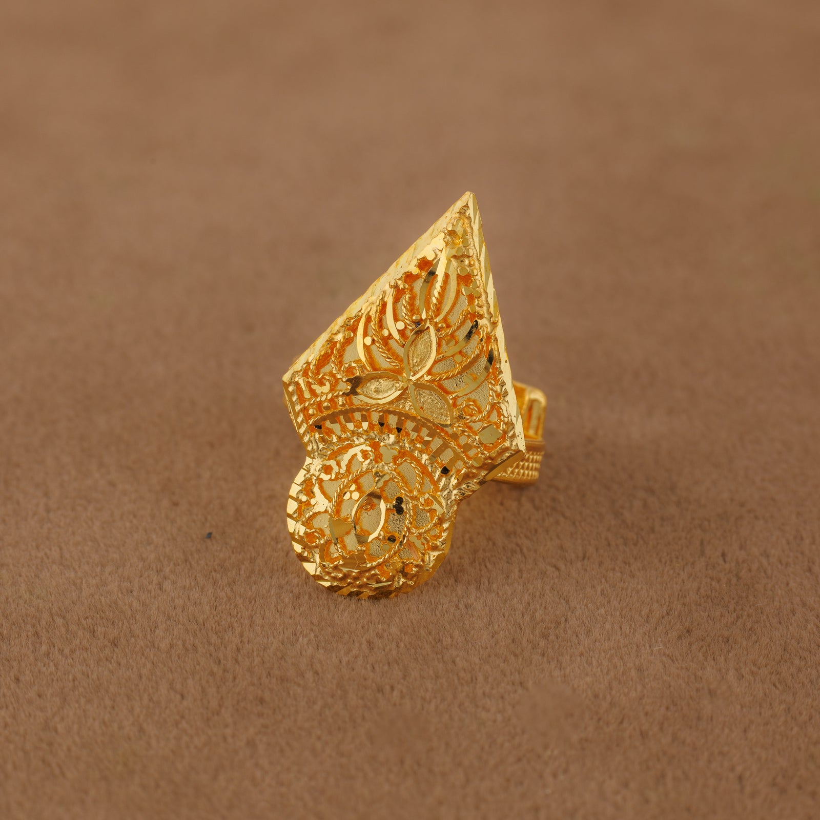 RP Shawahid Ring (D14) - Silver 925 & Gold Plated