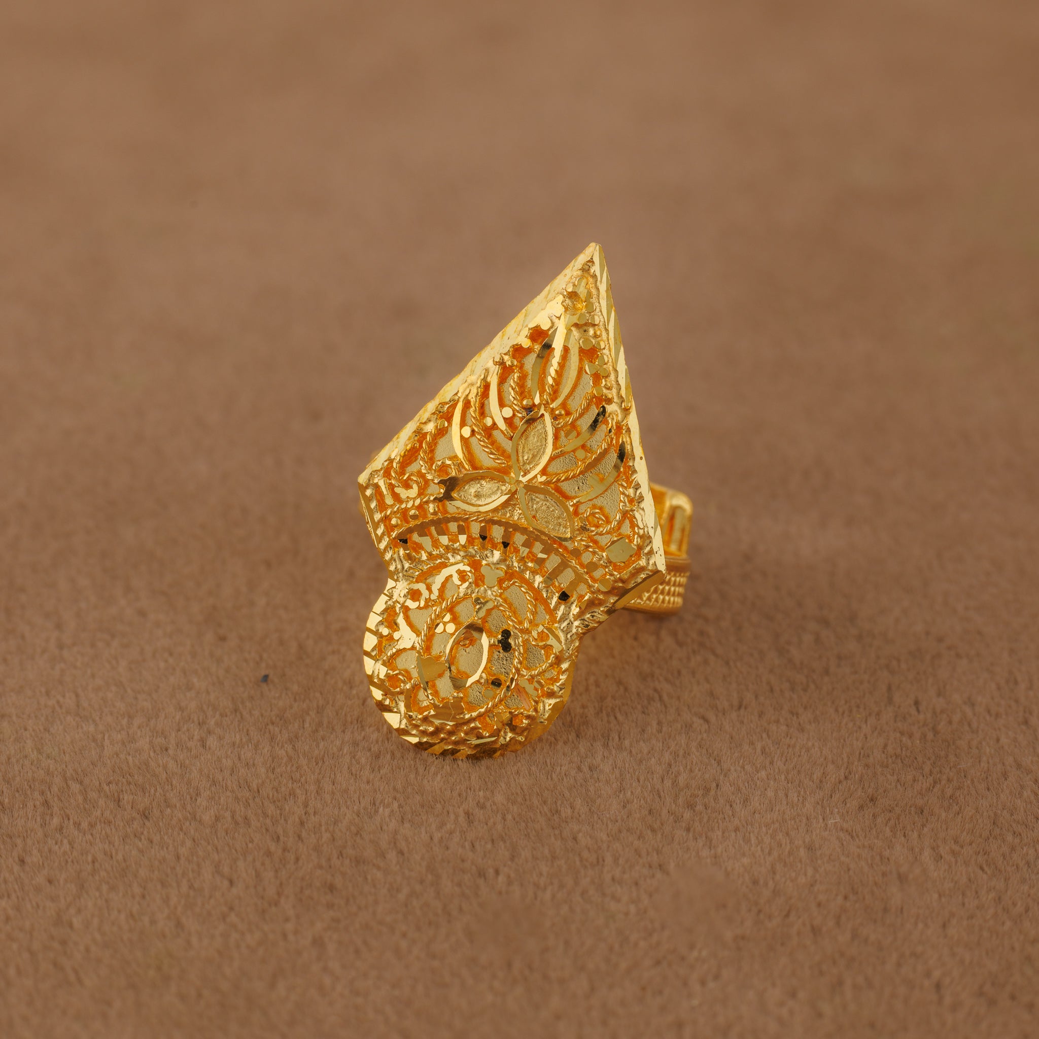 RP Shawahid Ring (D14) - Silver 925 و Gold Plated