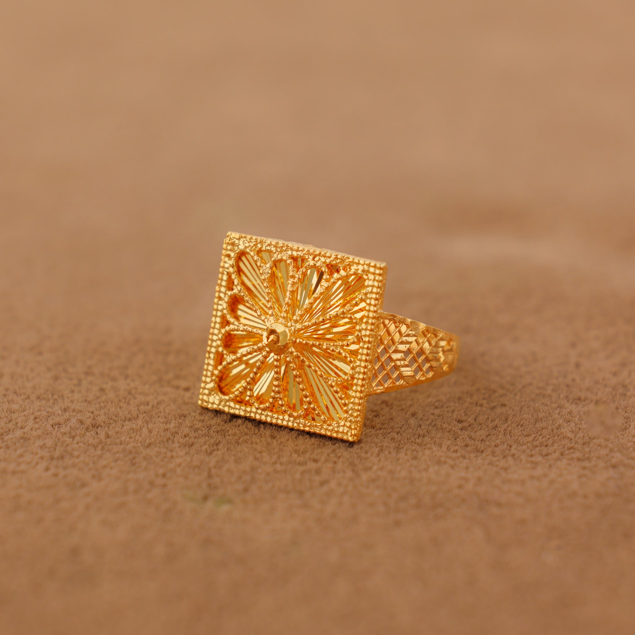 RP Diamond Cut Frame Ring (D1) - Silver 925 & Gold Plated