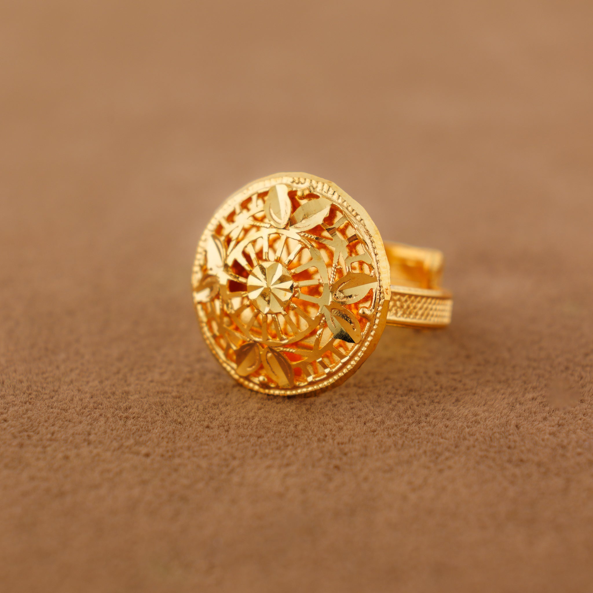 الخاتم التقليدي (D100) - Silver 925 و Gold Plated
