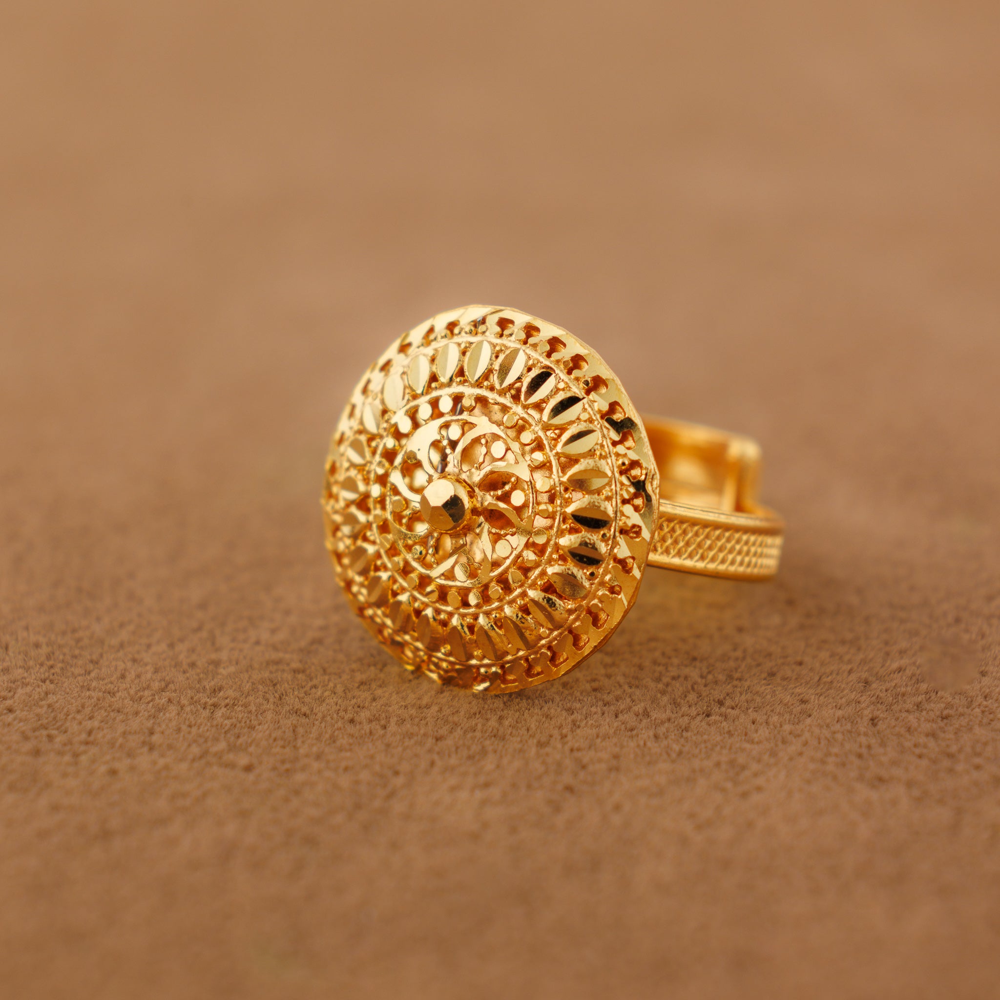 الخاتم التقليدي (D29) - Silver 925 و Gold Plated