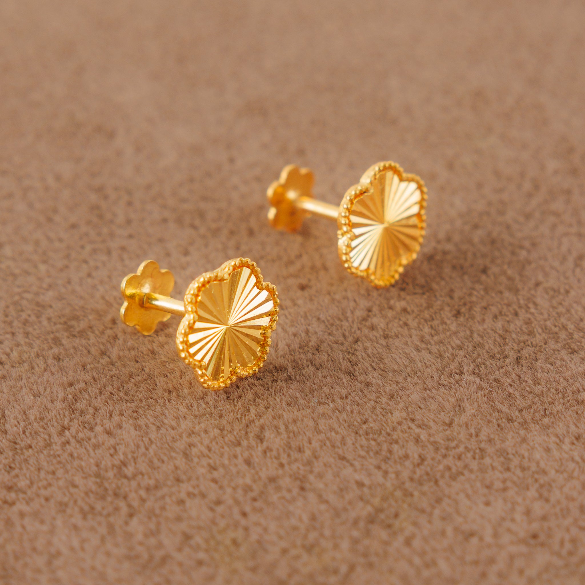 قمصان على شكل قلب (D4) - فضة عيار 925 ومطلية بالذهب