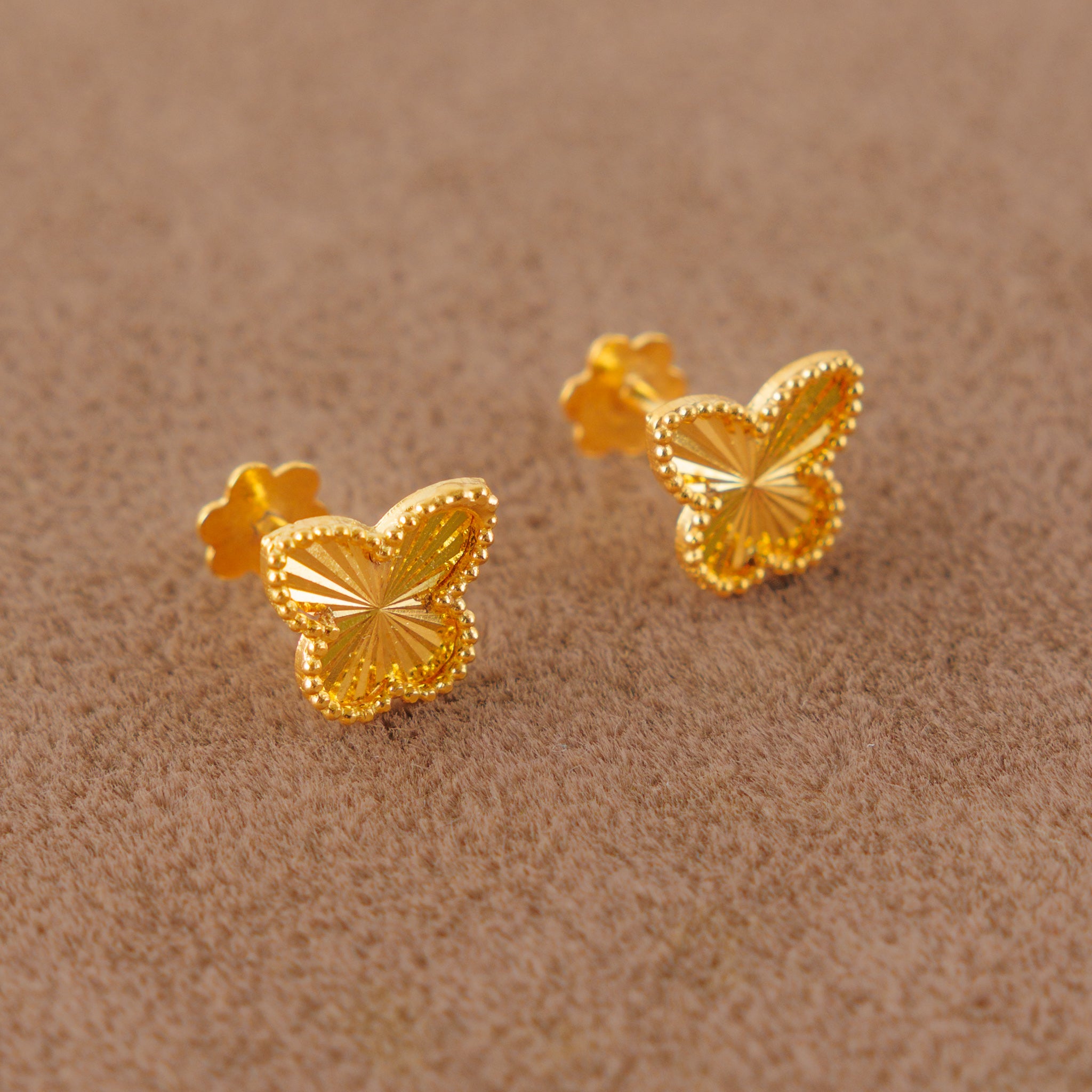 قمصان على شكل قلب (D4) - فضة عيار 925 ومطلية بالذهب