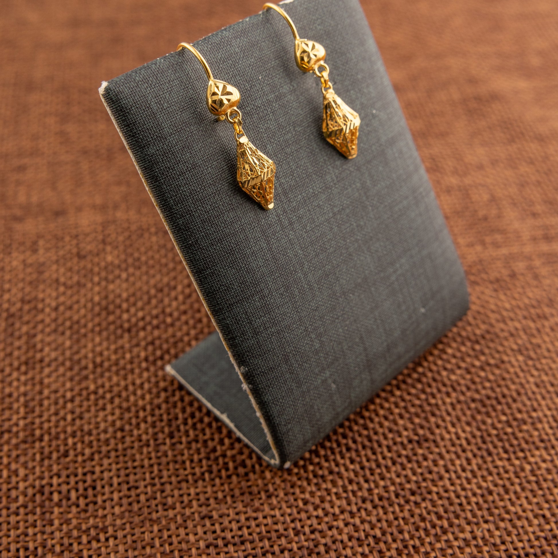 Kid's Casting Earrings D37