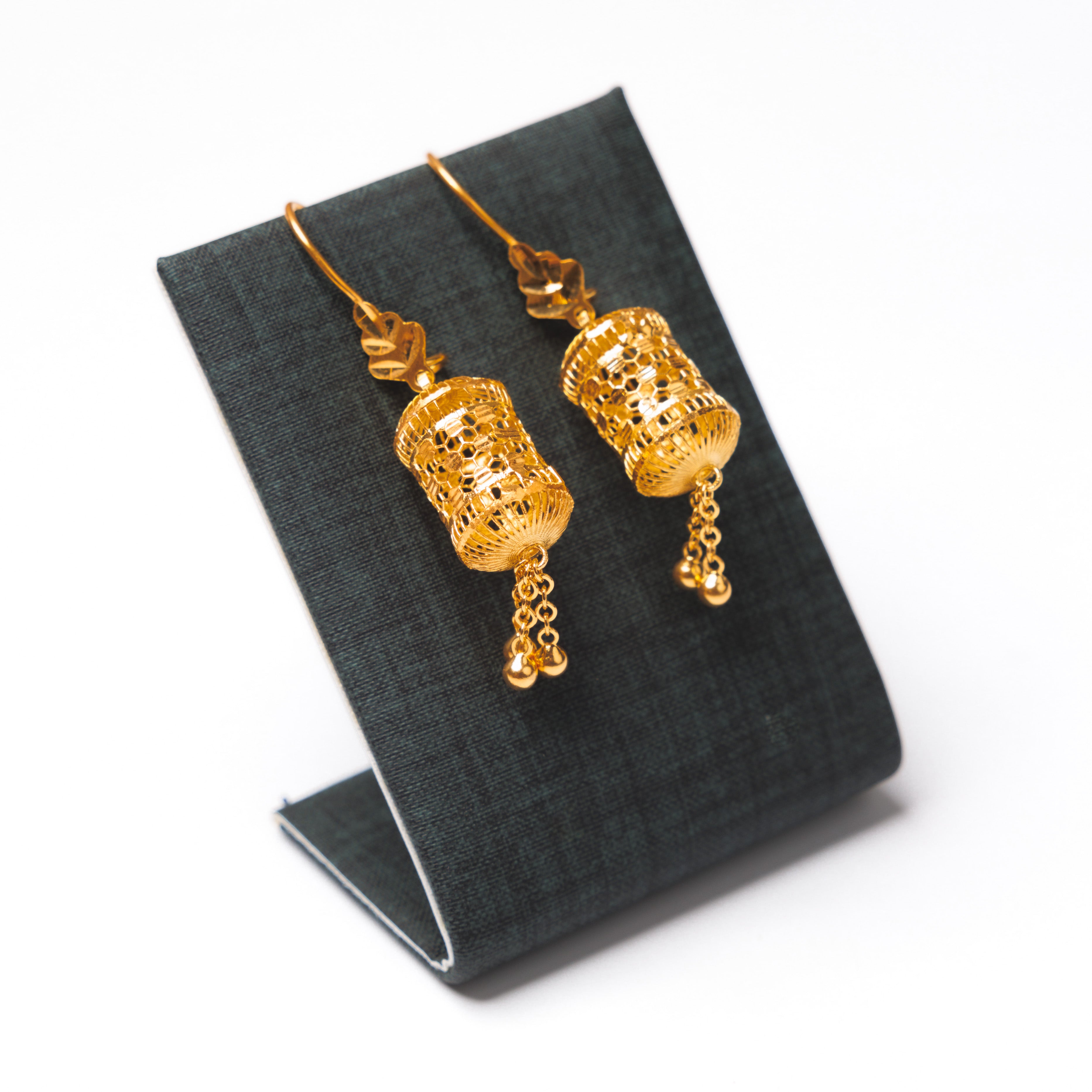 أقراط على شكل برميل (D8) - Silver 925 و Gold Plated