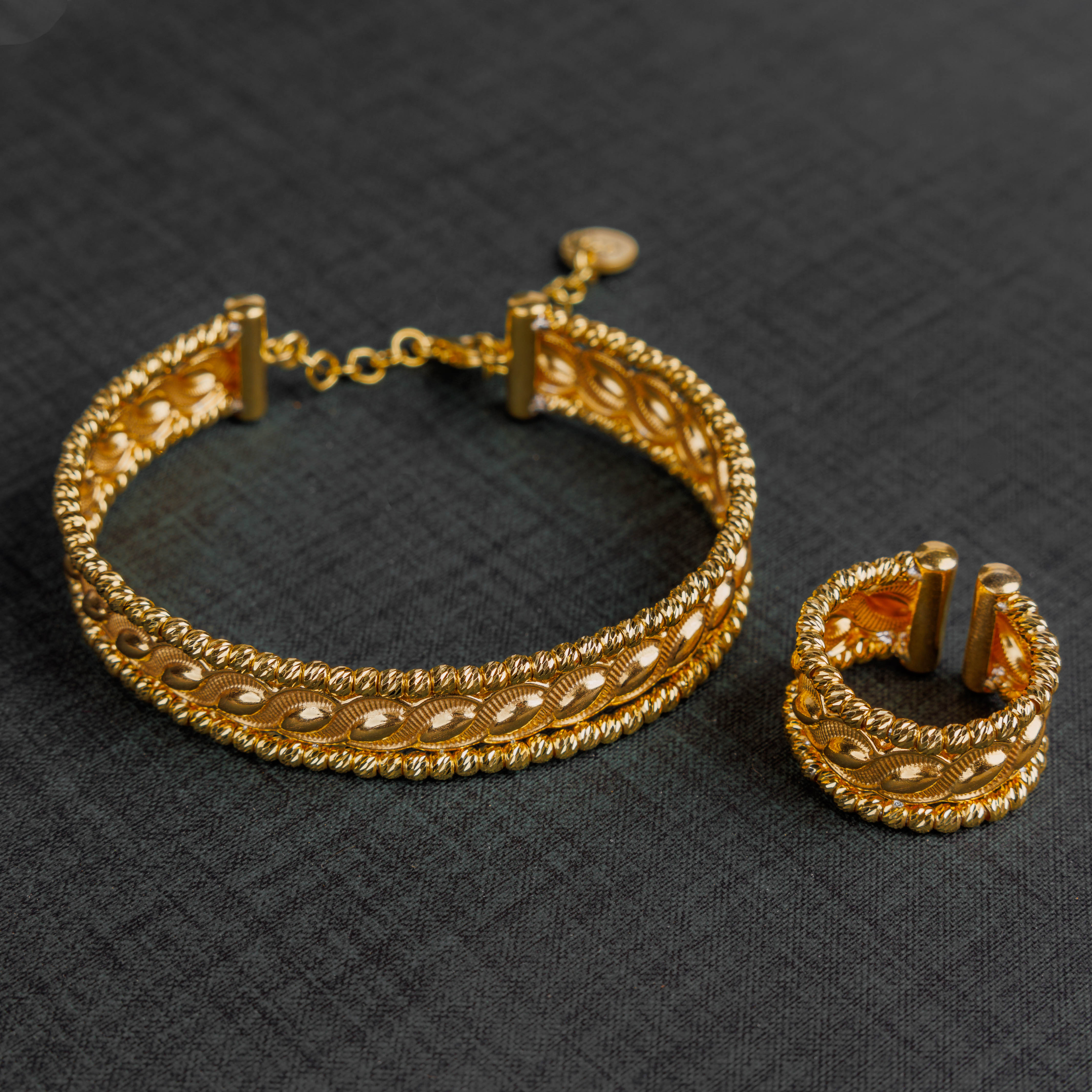 سوار الكفة المطلي بالذهب والحلقة (D1) - Silver 925