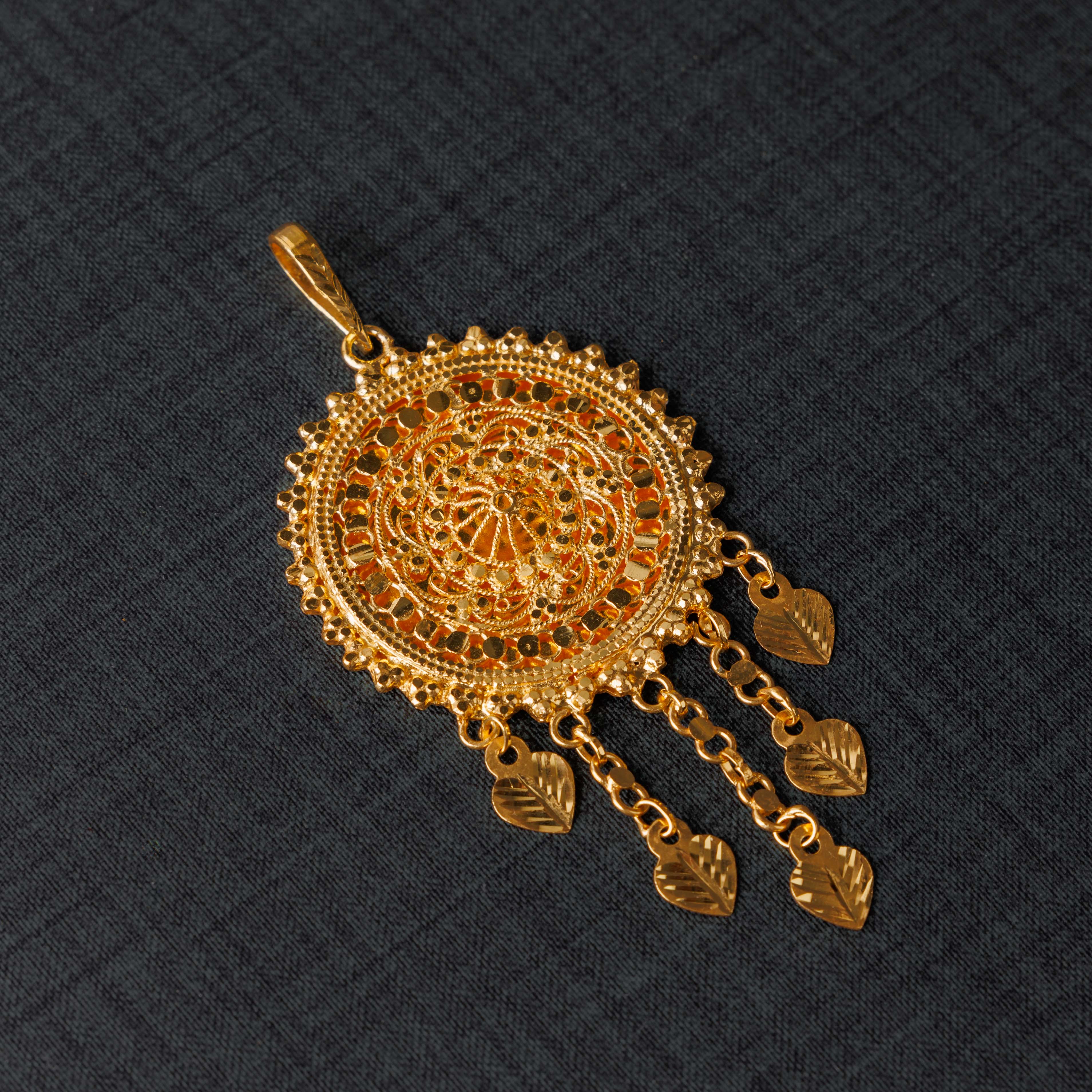 المعلقات الصب (D6) - Silver 925 و Gold Plated