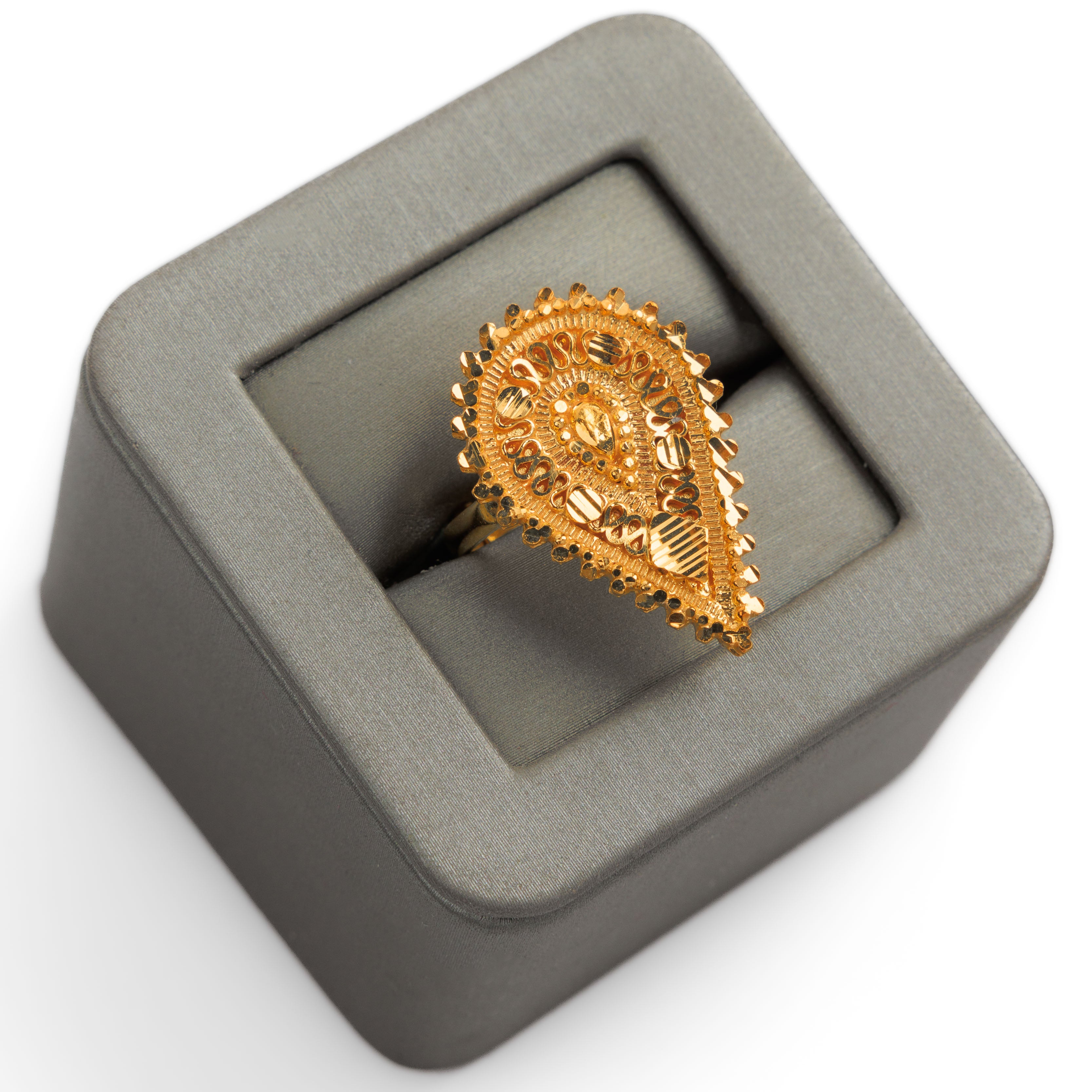 الخاتم التقليدي (D7) - Silver 925 و Gold Plated