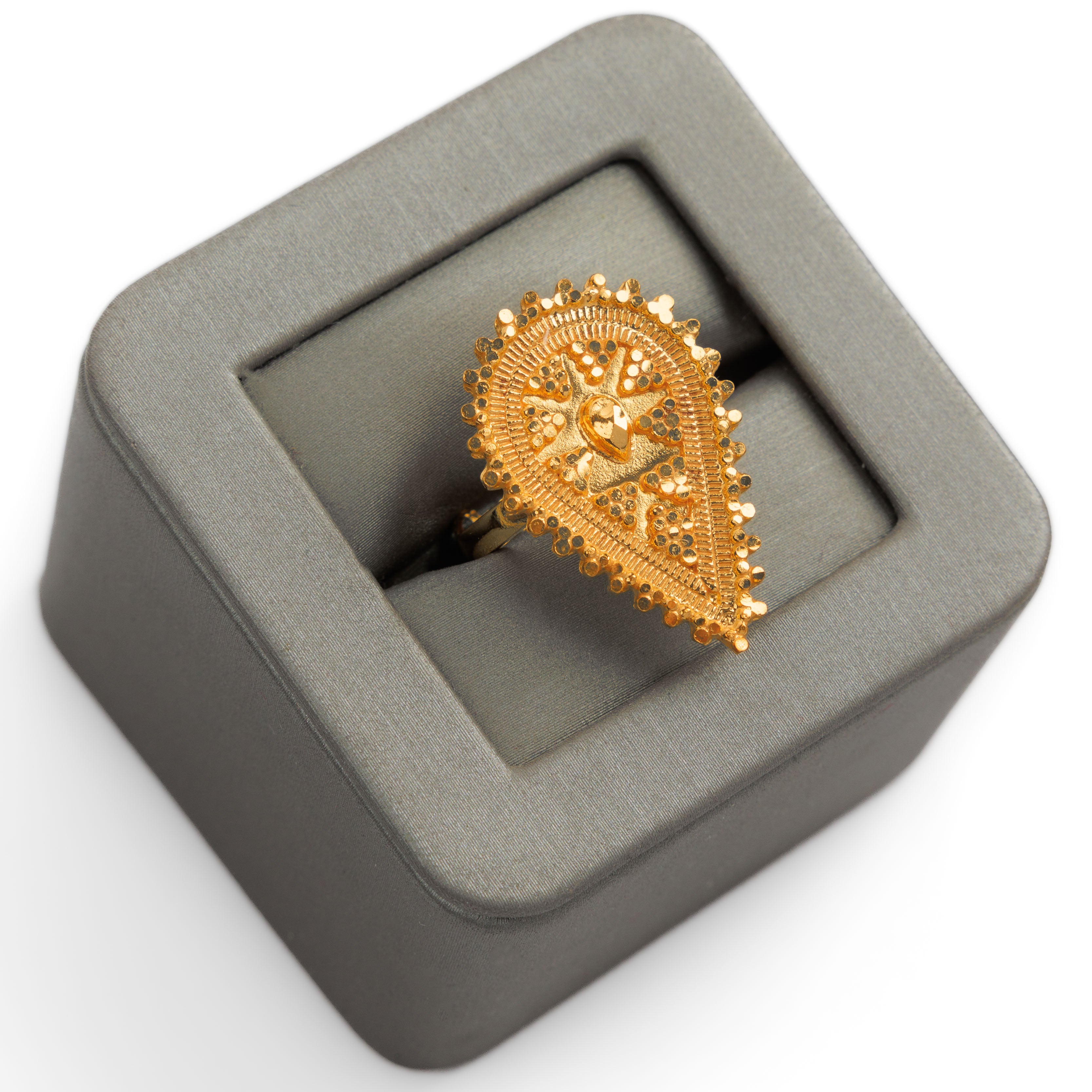 الخاتم التقليدي (D5) - Silver 925 و Gold Plated