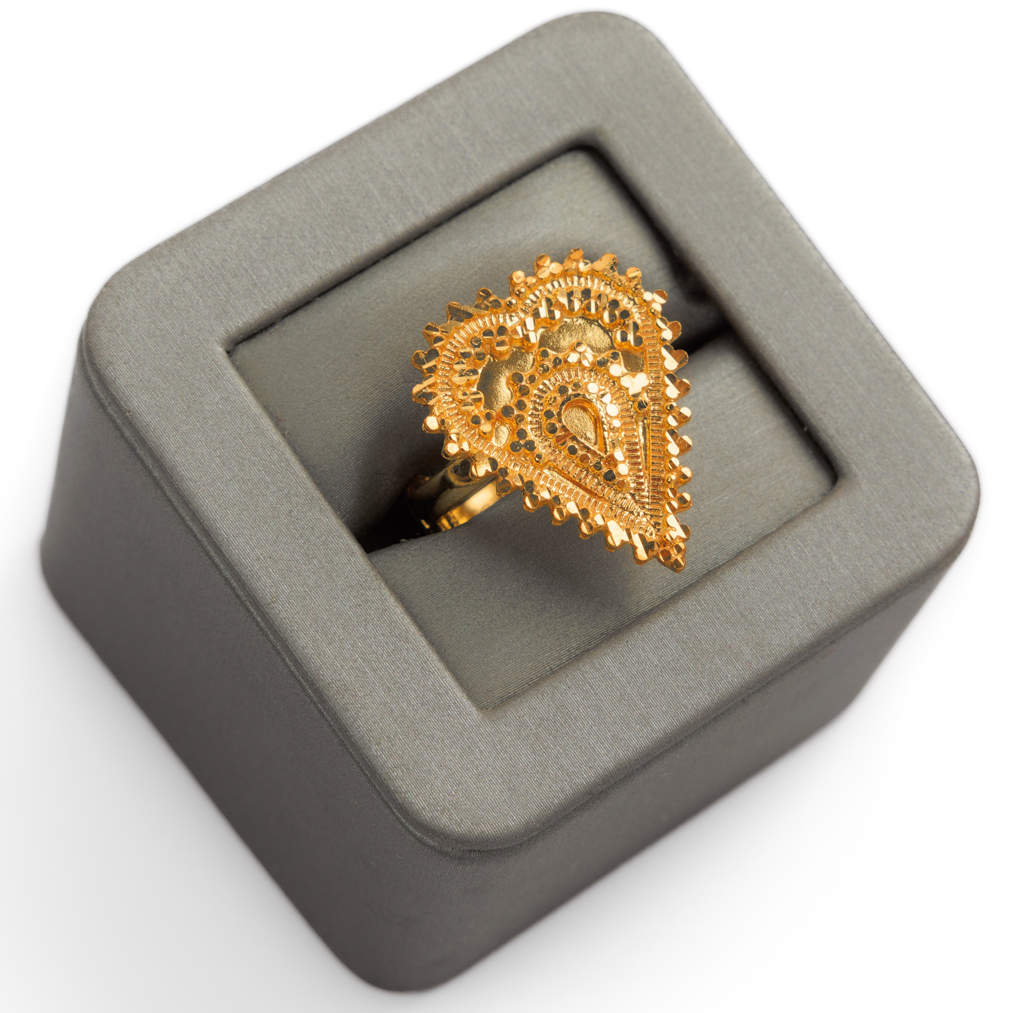 الخاتم التقليدي (D4) - Silver 925 و Gold Plated
