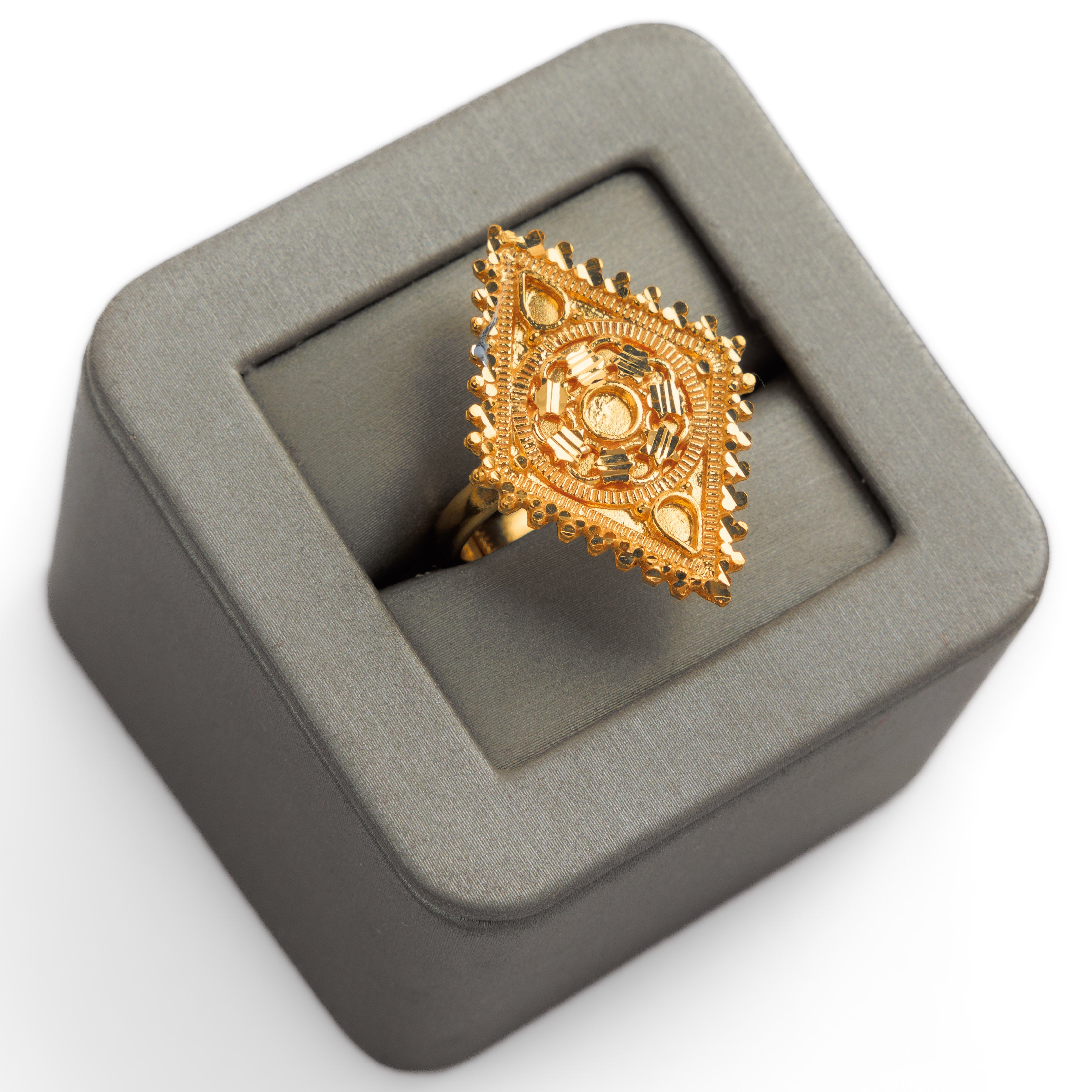 الخاتم التقليدي (D12) - Silver 925 و Gold Plated