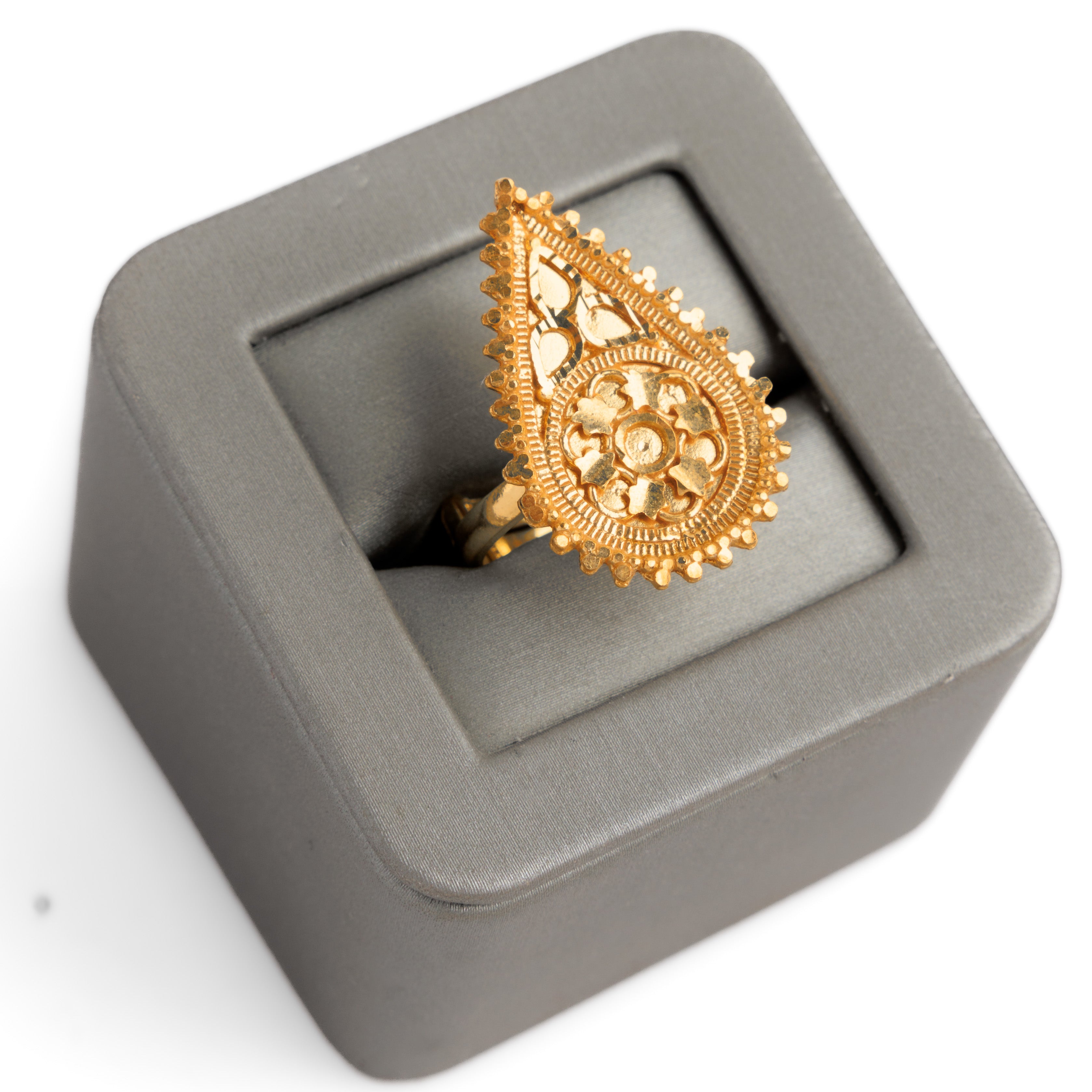 الخاتم التقليدي (D77) - Silver 925 و Gold Plated