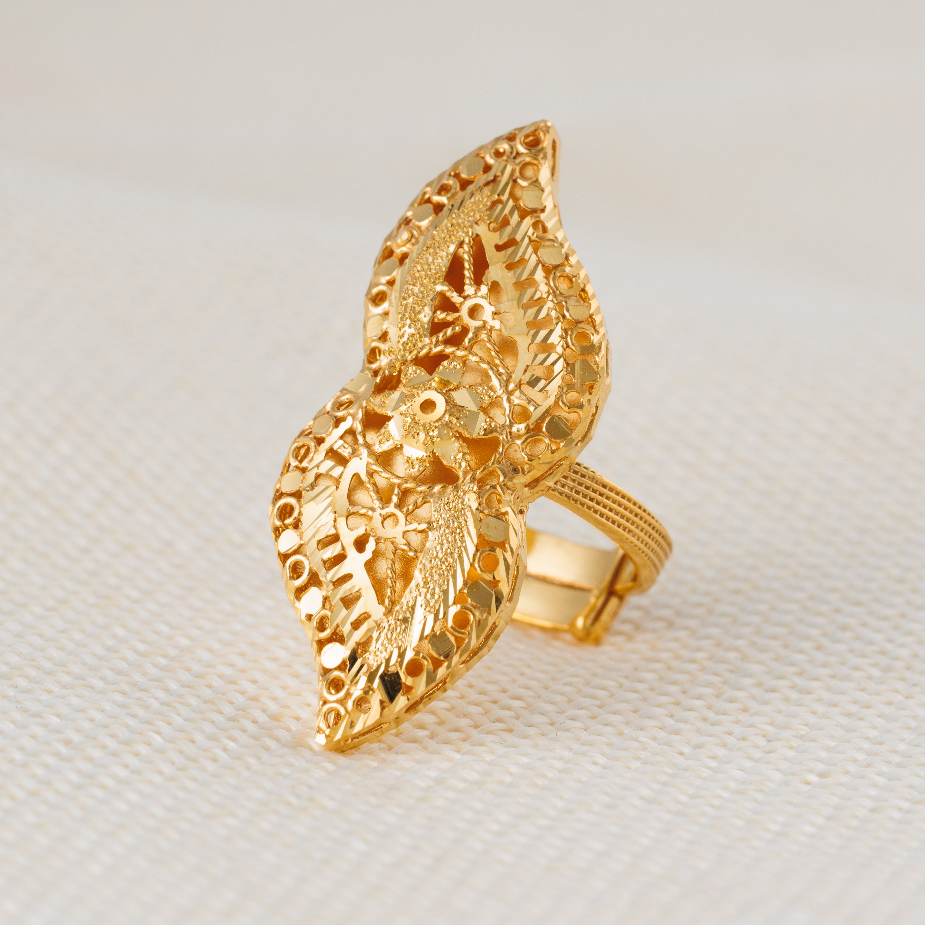 الخاتم التقليدي (D119) - Silver 925 و Gold Plated