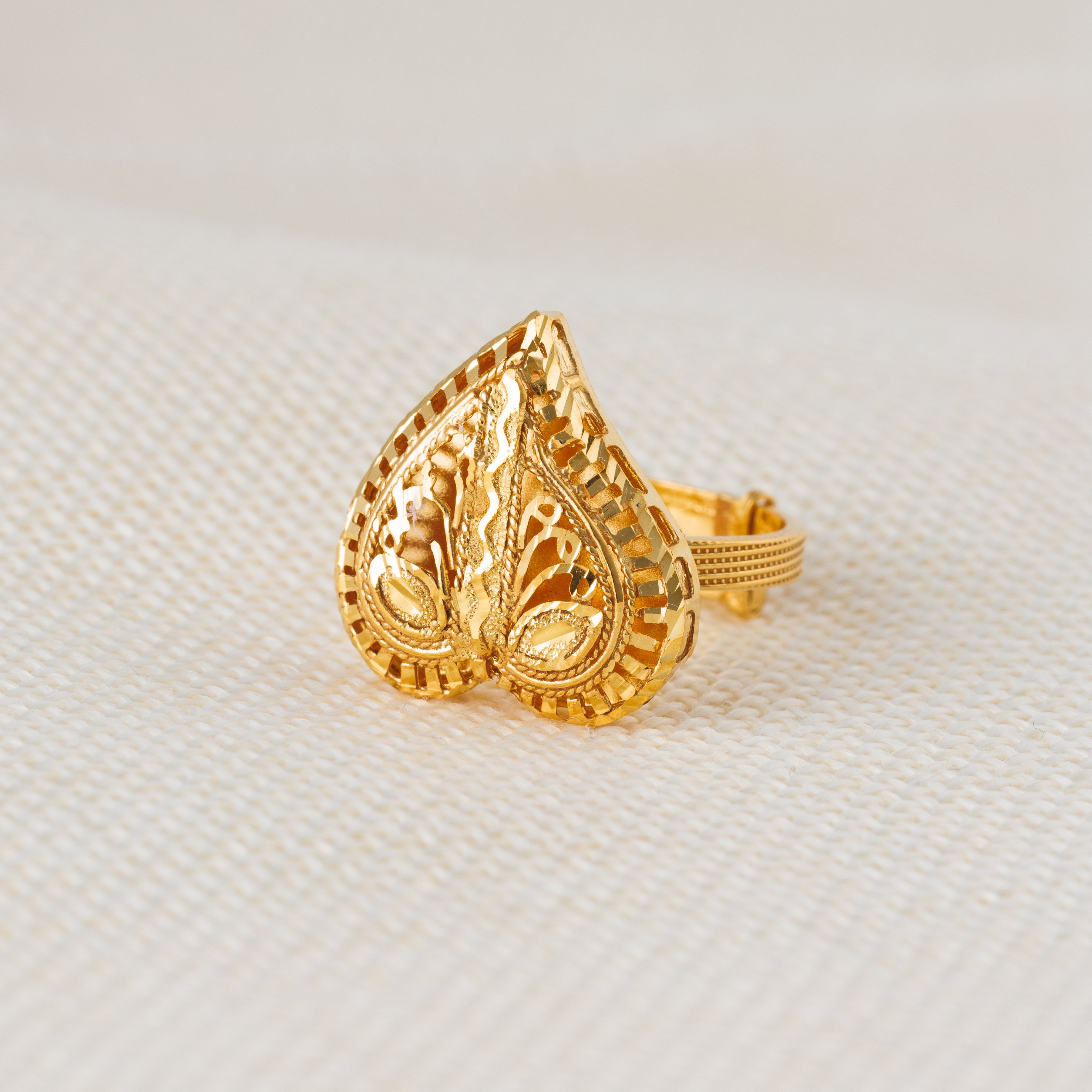 الخاتم التقليدي (D83) - Silver 925 و Gold Plated