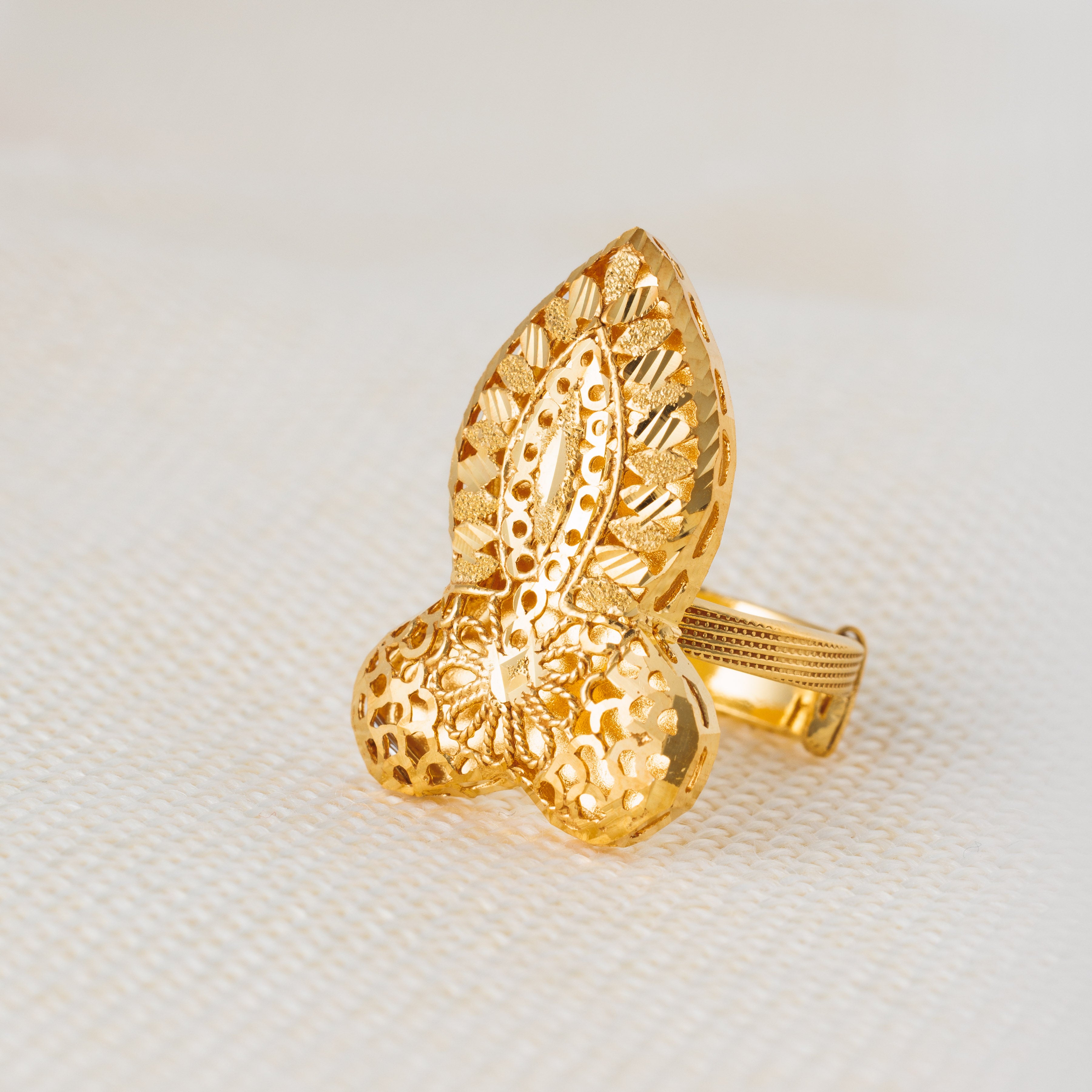 الخاتم التقليدي (D71) - Silver 925 و Gold Plated